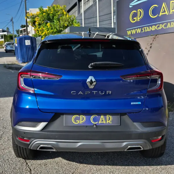 Renault Captur 1.6 R.S. LINE E-Tech Full Hybrid 8