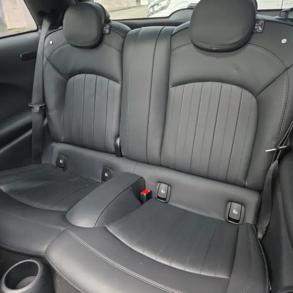 MINI 3 Portas Cooper SE Premium P. Resolute Edition 33