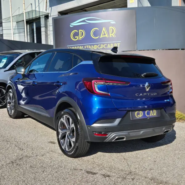 Renault Captur 1.6 R.S. LINE E-Tech Full Hybrid 7