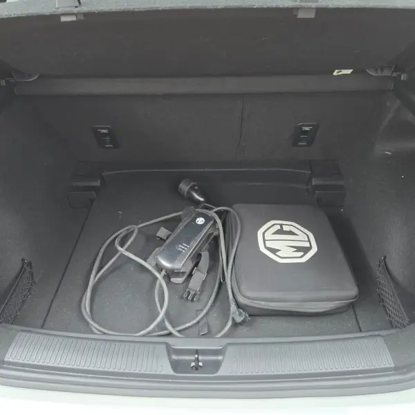 MG MG4 64 kWh Luxury 23