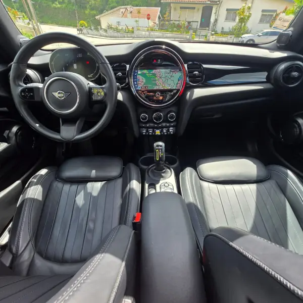 MINI 3 Portas Cooper SE Premium P. Resolute Edition 16
