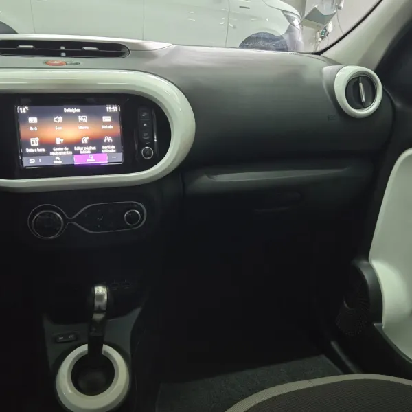 Renault Twingo Z.E. 22 Zen 15