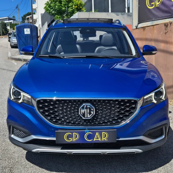 MG ZS 44.5 kWh Luxury 2