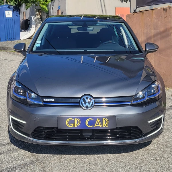 Volkswagen Golf AC/DC 2
