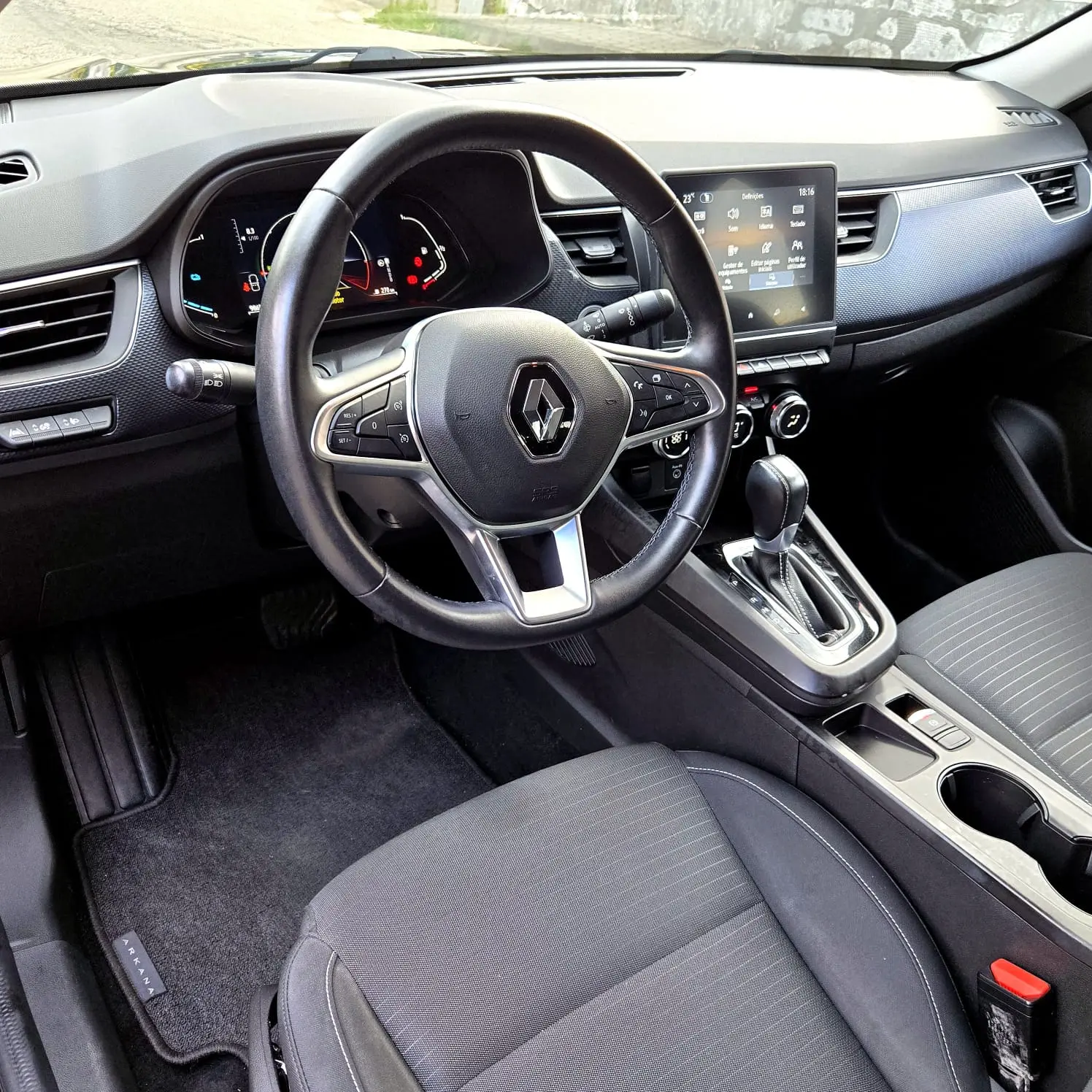 Renault Arkana 1.6 E-Tech Full Hybrid Evolution 10