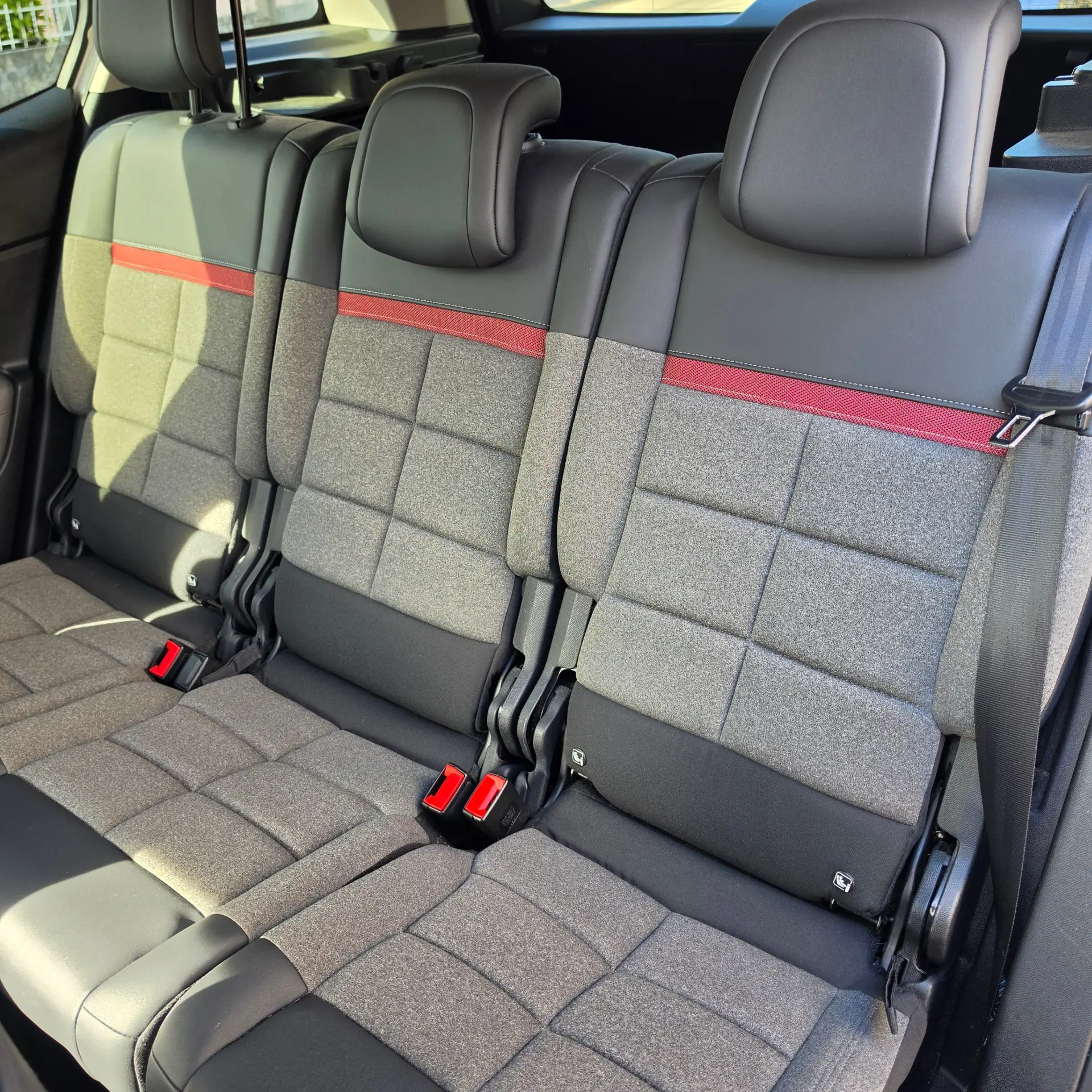Citroen C5 Aircross 1.6 Hybrid Feel Business (TA) e-EAT8 26