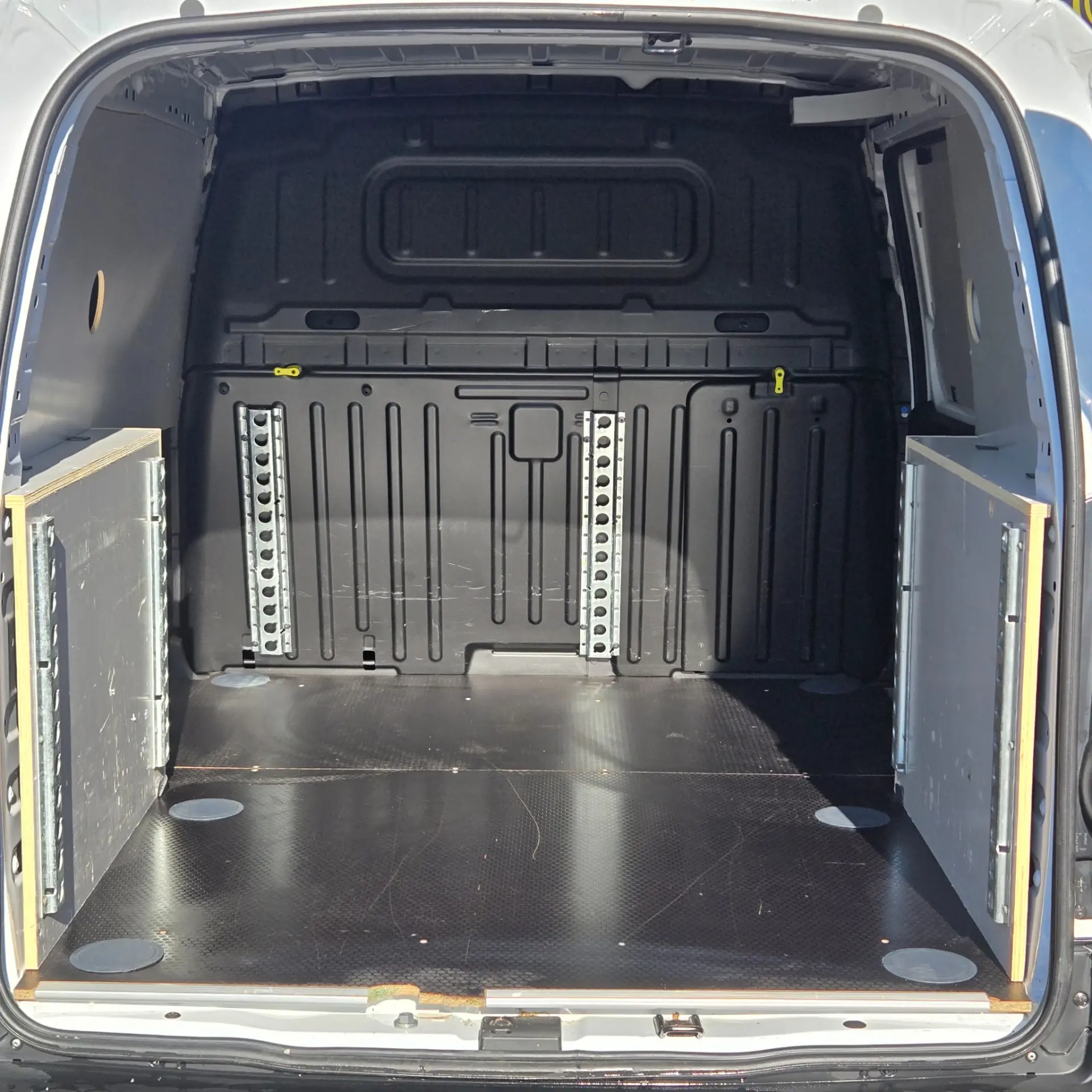 Peugeot e-Partner 50KW 23