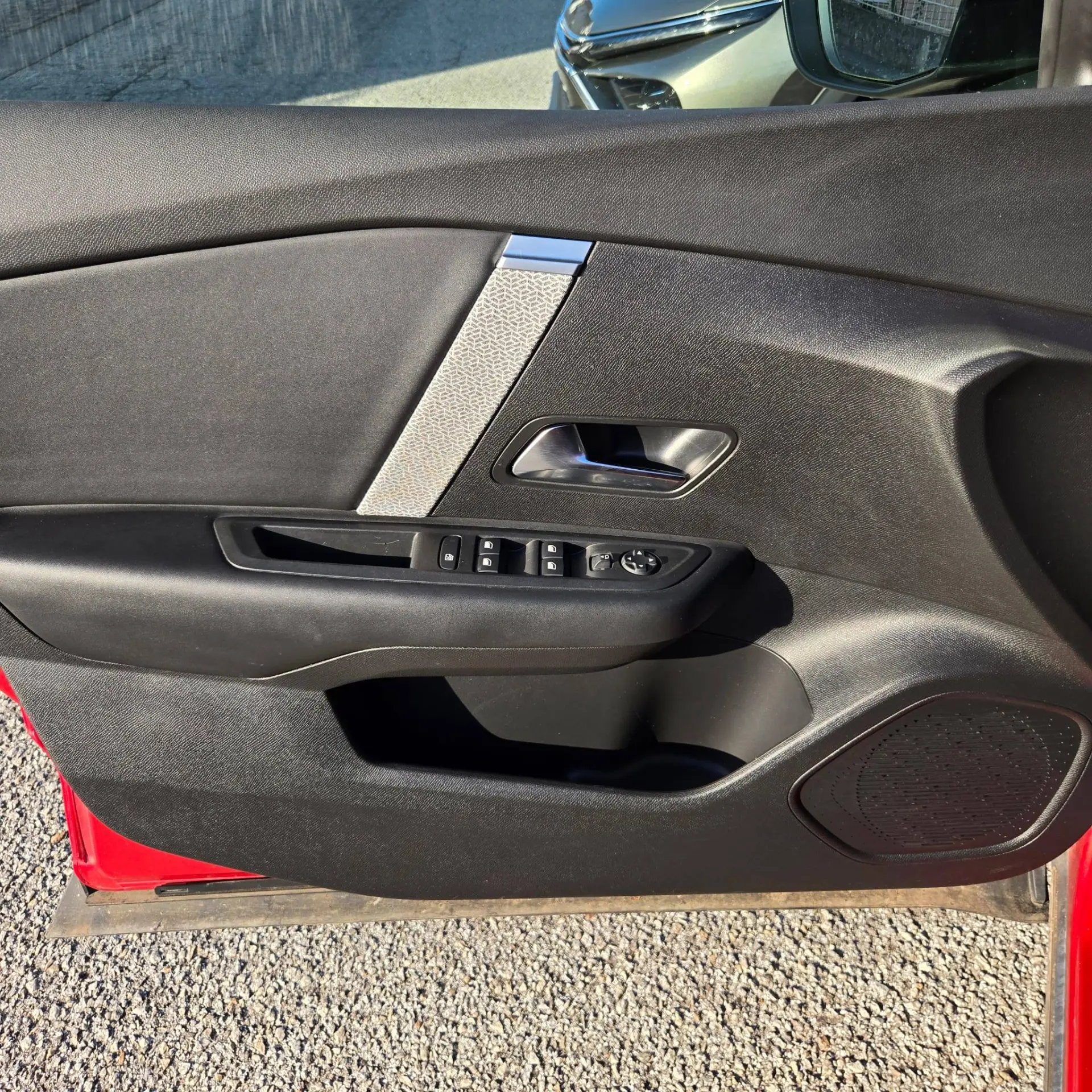 Citroen e-C4 50 kWh Shine 8