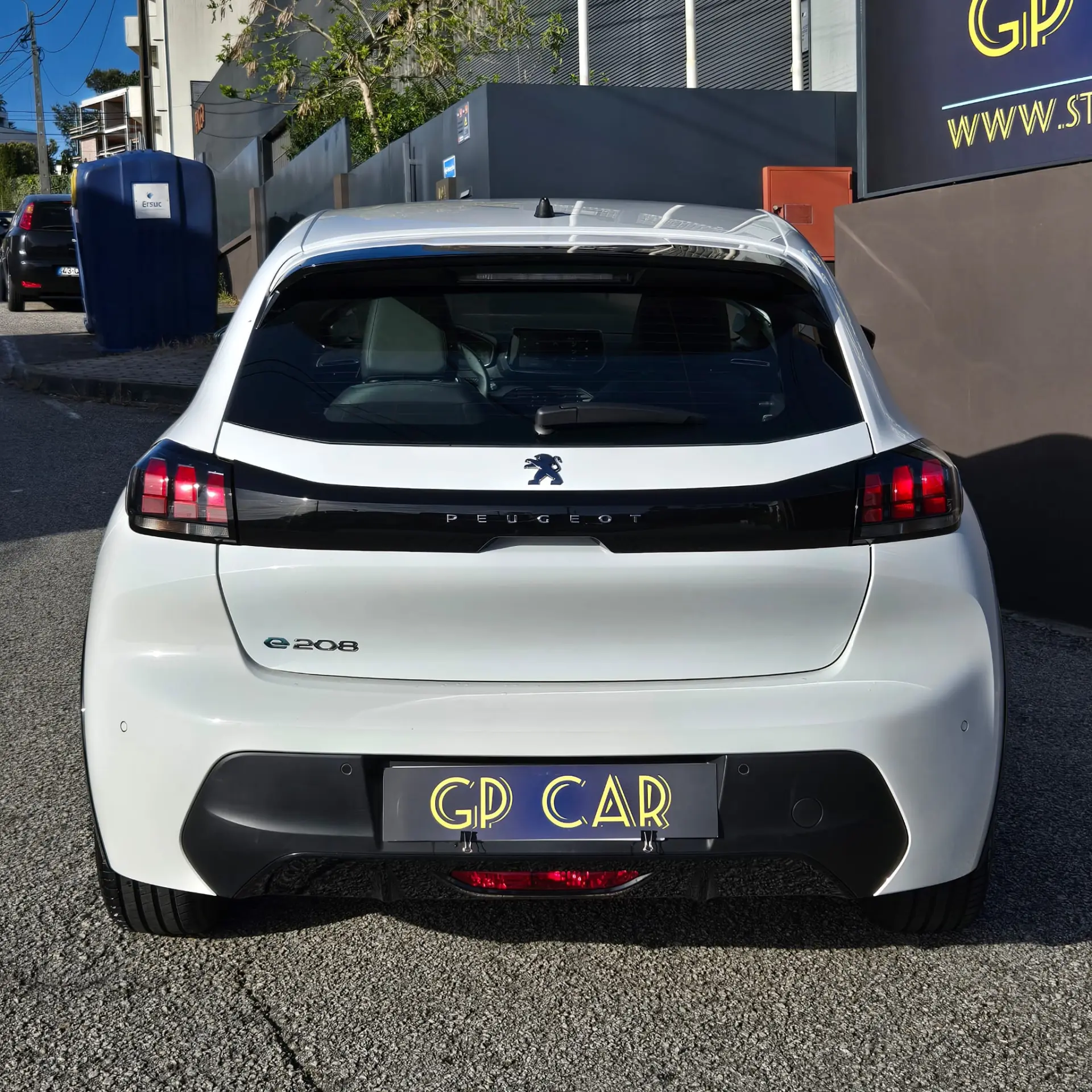 Peugeot e-208 50 kWh Allure ( COMERCIAL ) 4