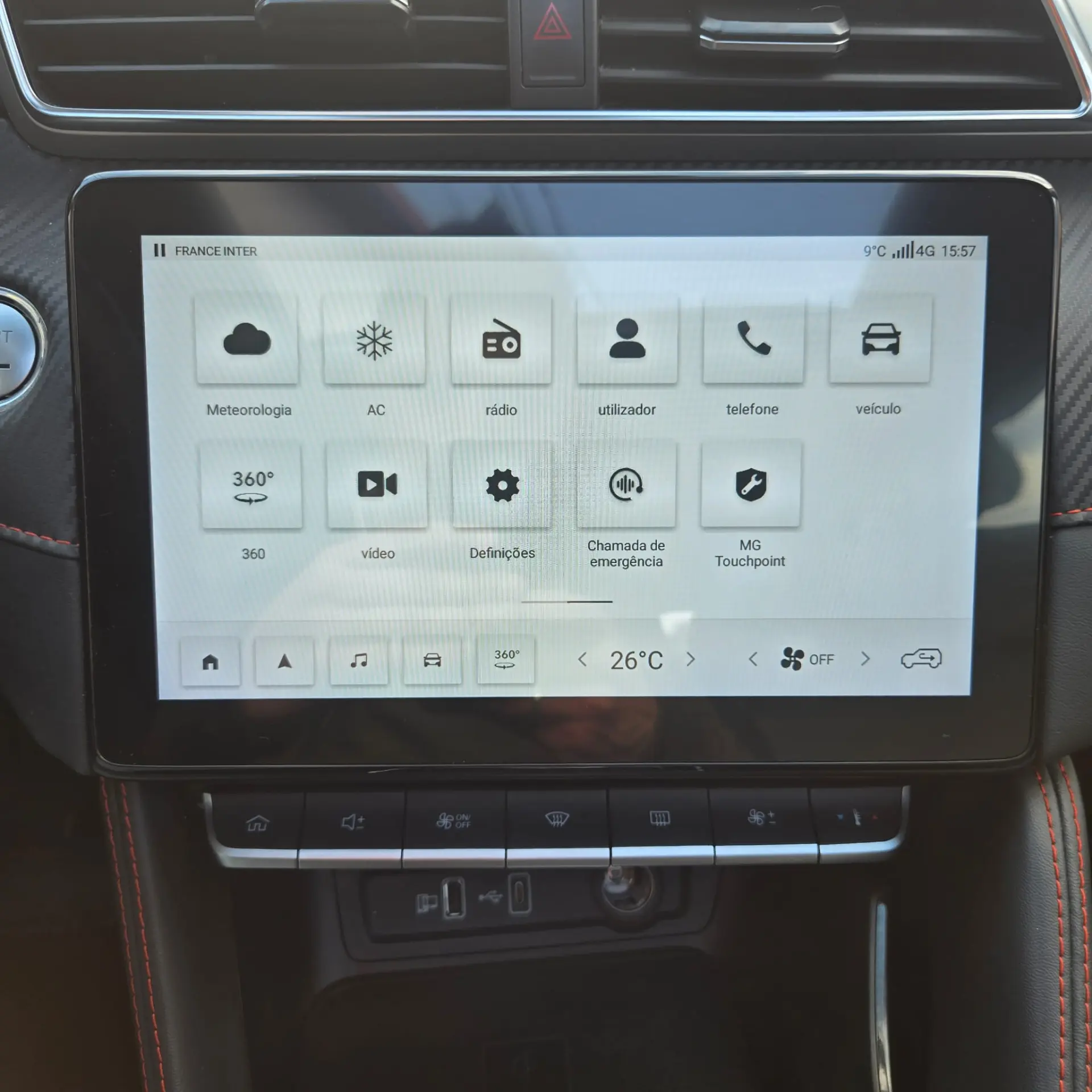 MG ZS Standard Luxury 72KW 23