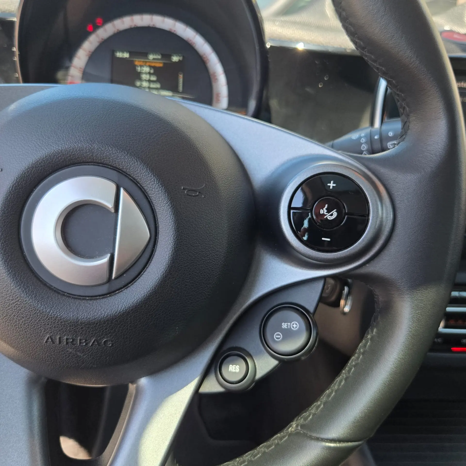 Smart ForFour EQ pulse 15