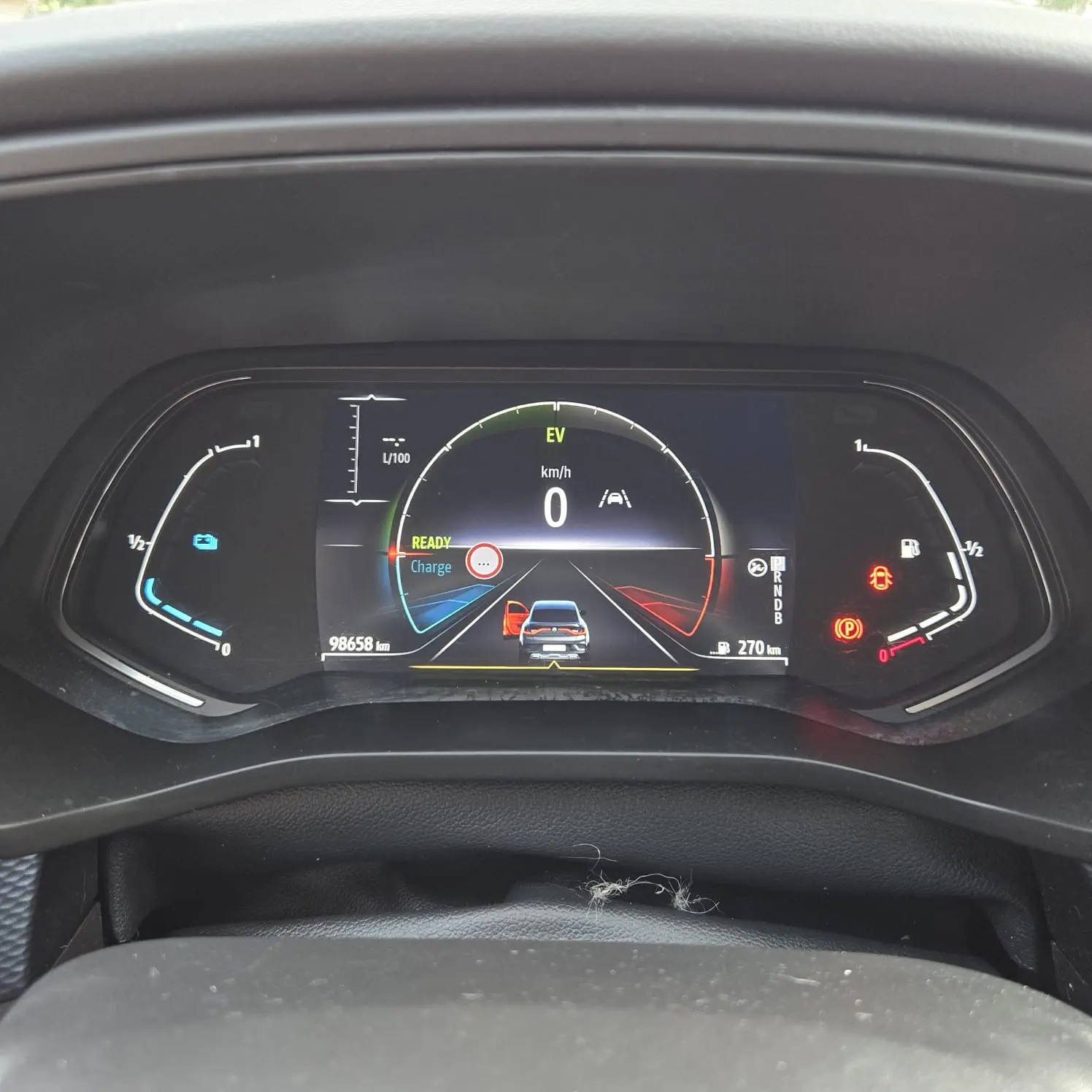 Renault Arkana 1.6 E-Tech Full Hybrid Evolution 15
