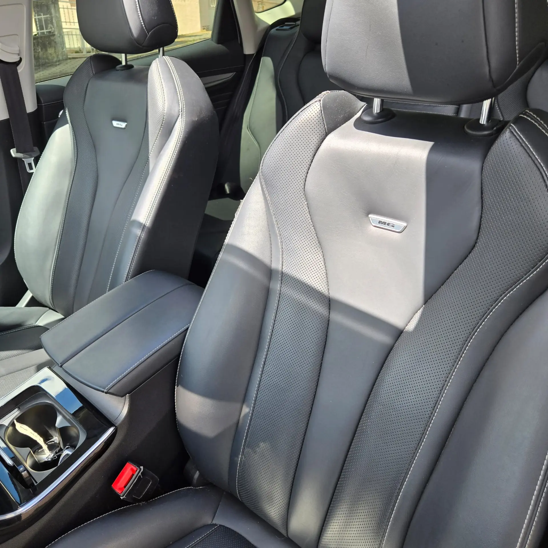 MG Marvel R MG Marvel Luxury 12