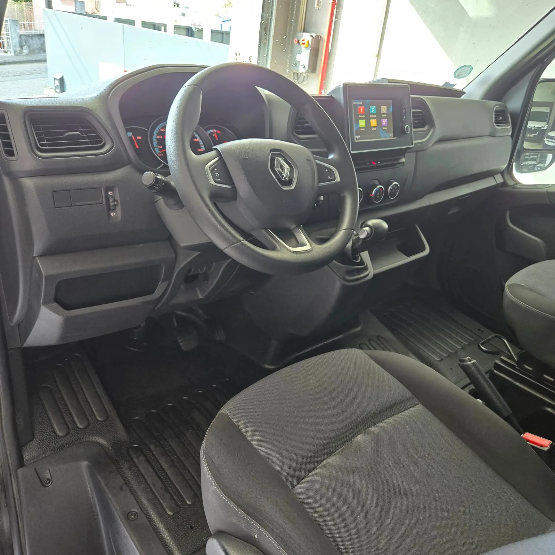 Renault Master E-Tech L3H2 Advance Autonomia Urbana 9