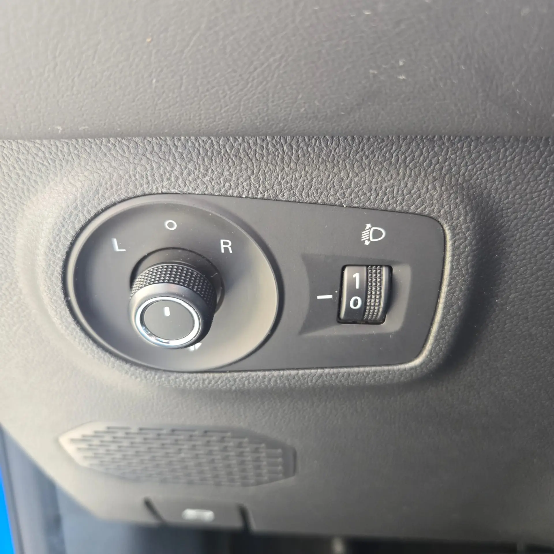 MG ZS Standard Luxury 72KW 11