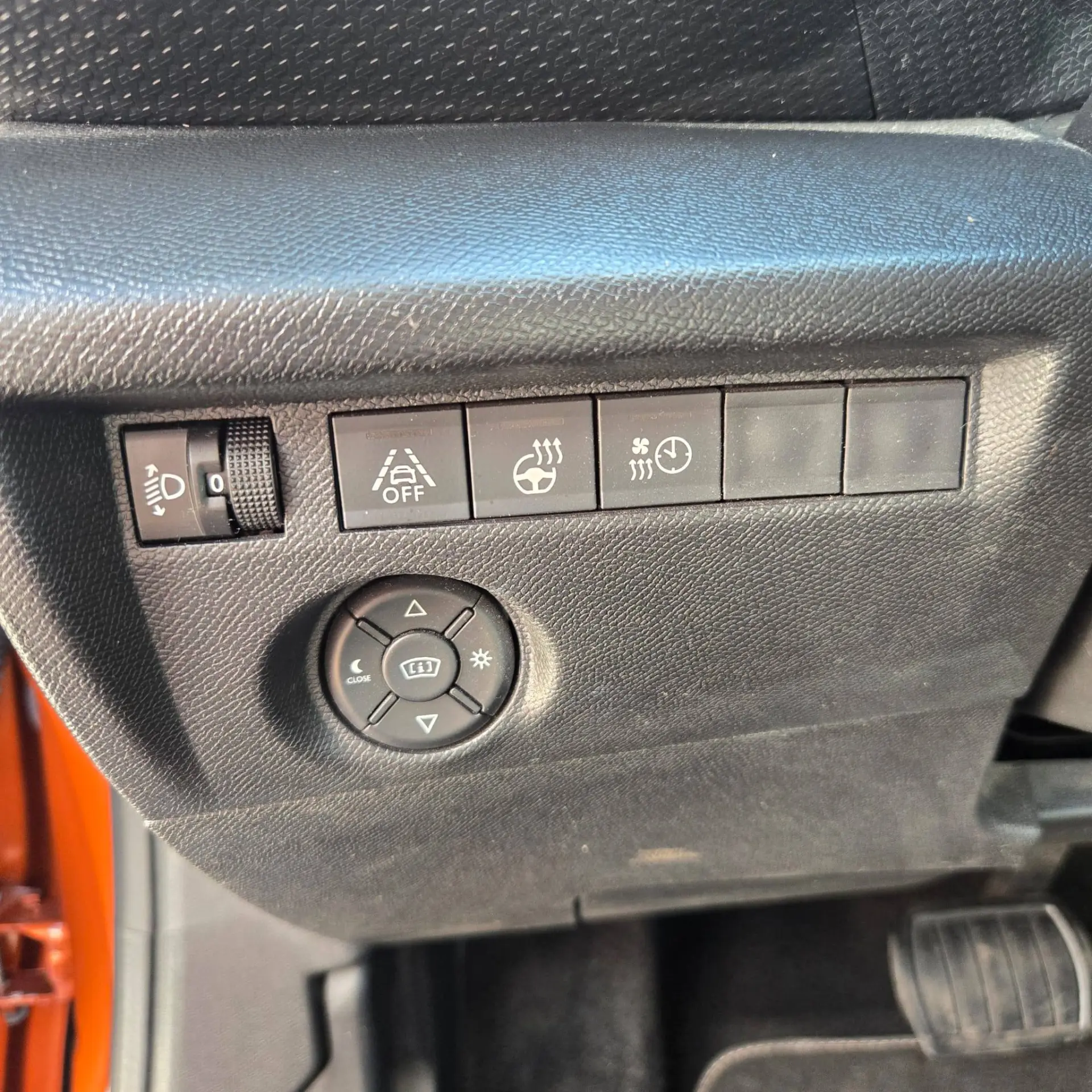 Citroen e-C4 Shine 11