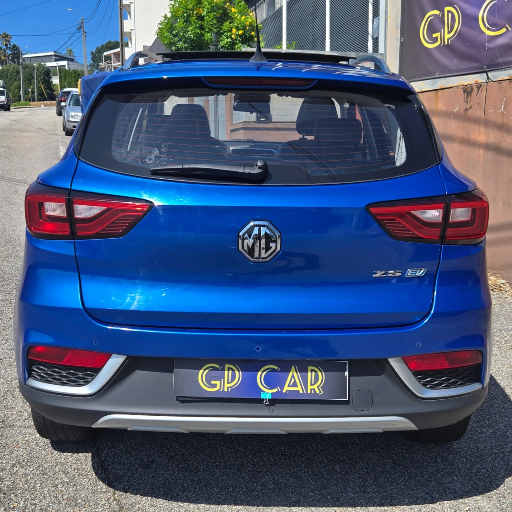 MG ZS 44.5 kWh Luxury 4