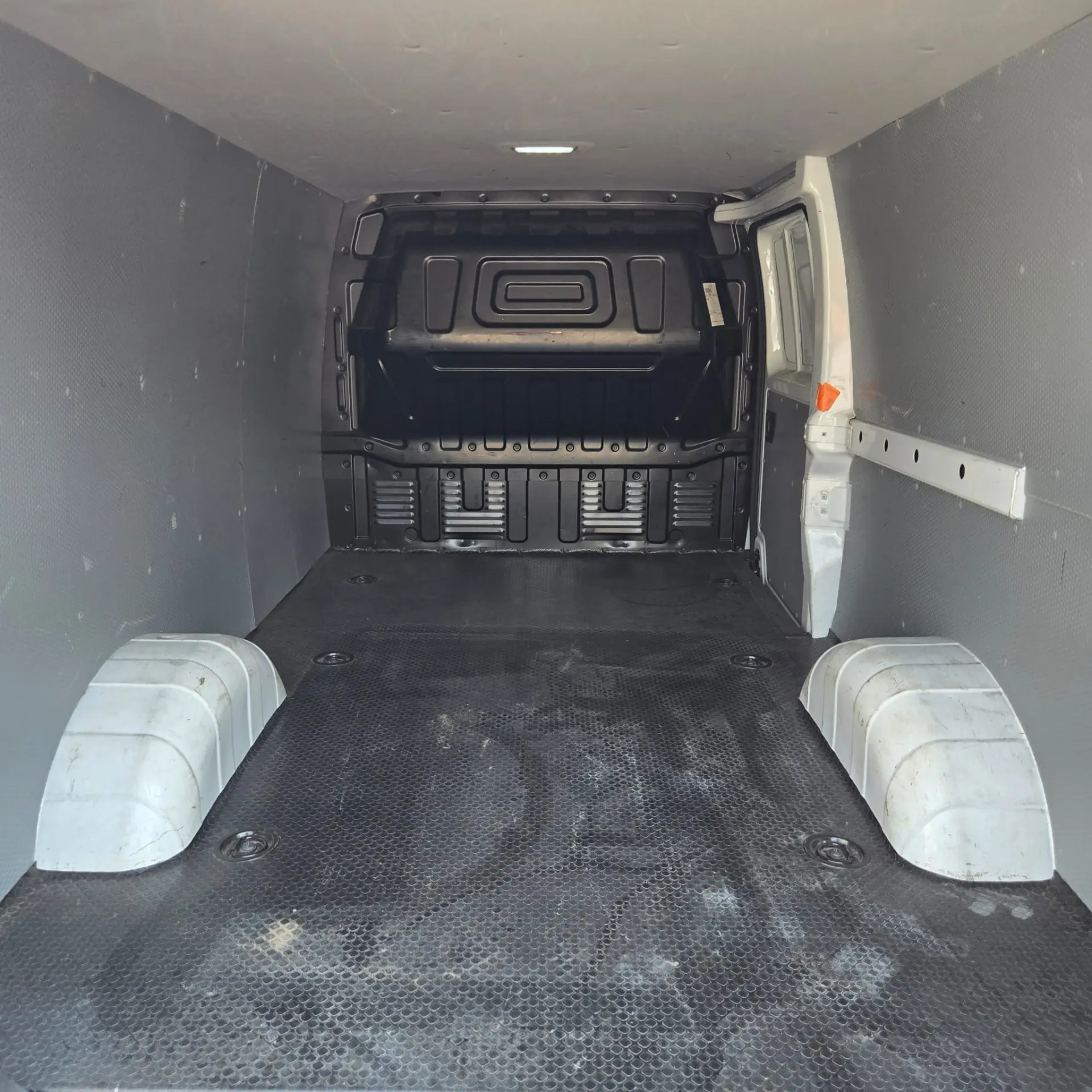 Maxus eDeliver 3 E-Deliver 3 L2H1 18