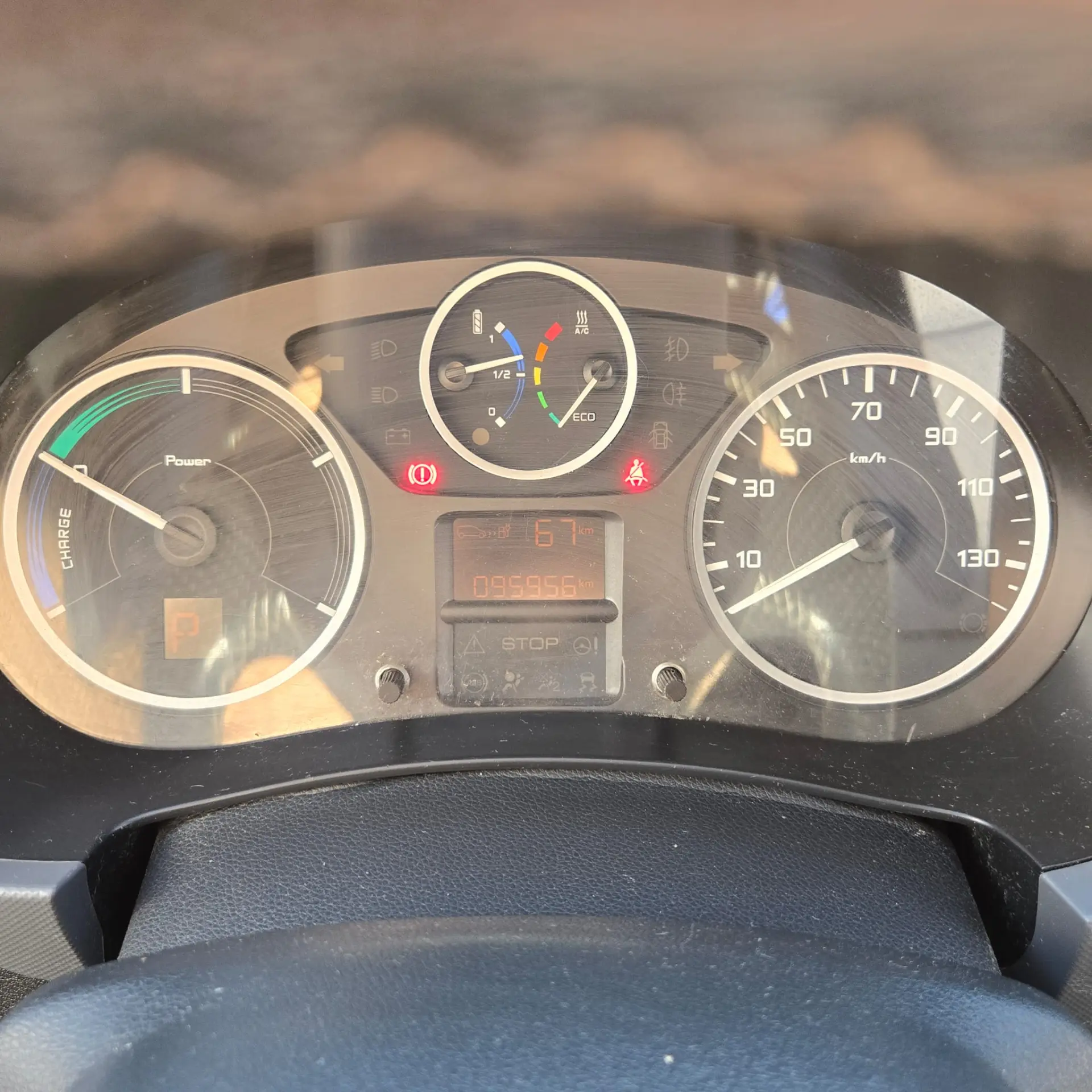 Peugeot e-Partner Tepee Active 6