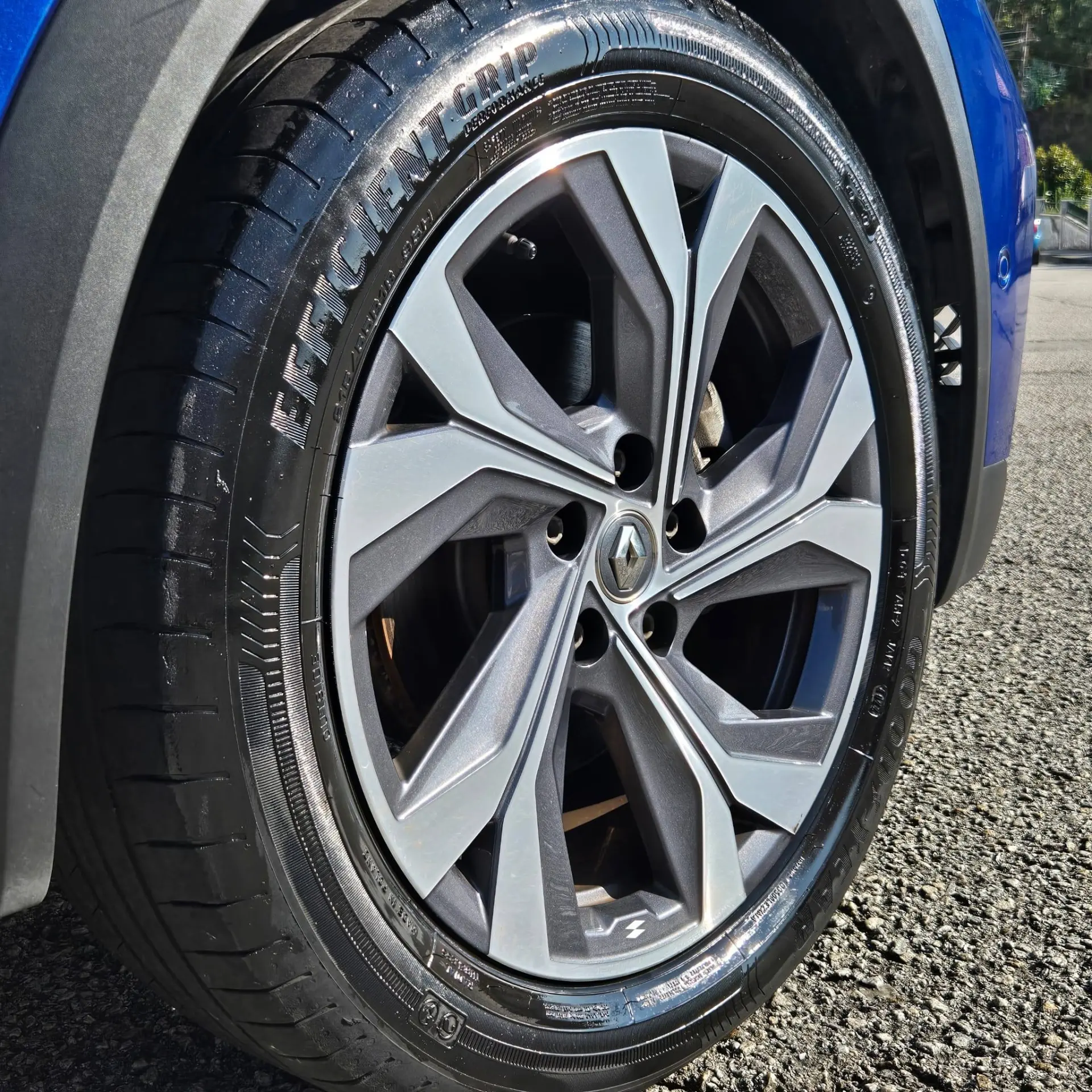 Renault Captur 1.6 R.S. LINE E-Tech Full Hybrid 2