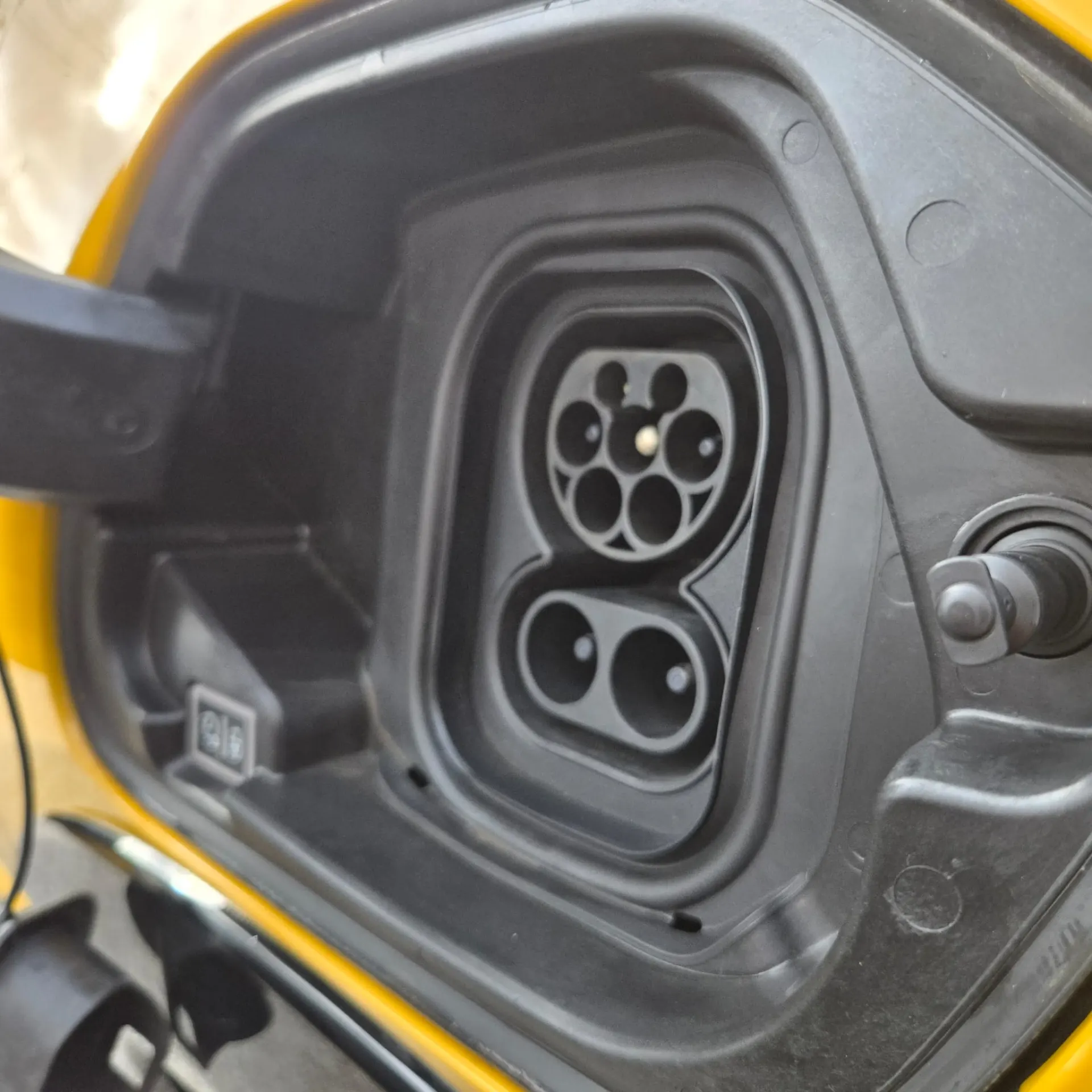 Peugeot e-208 50 kWh Active 6