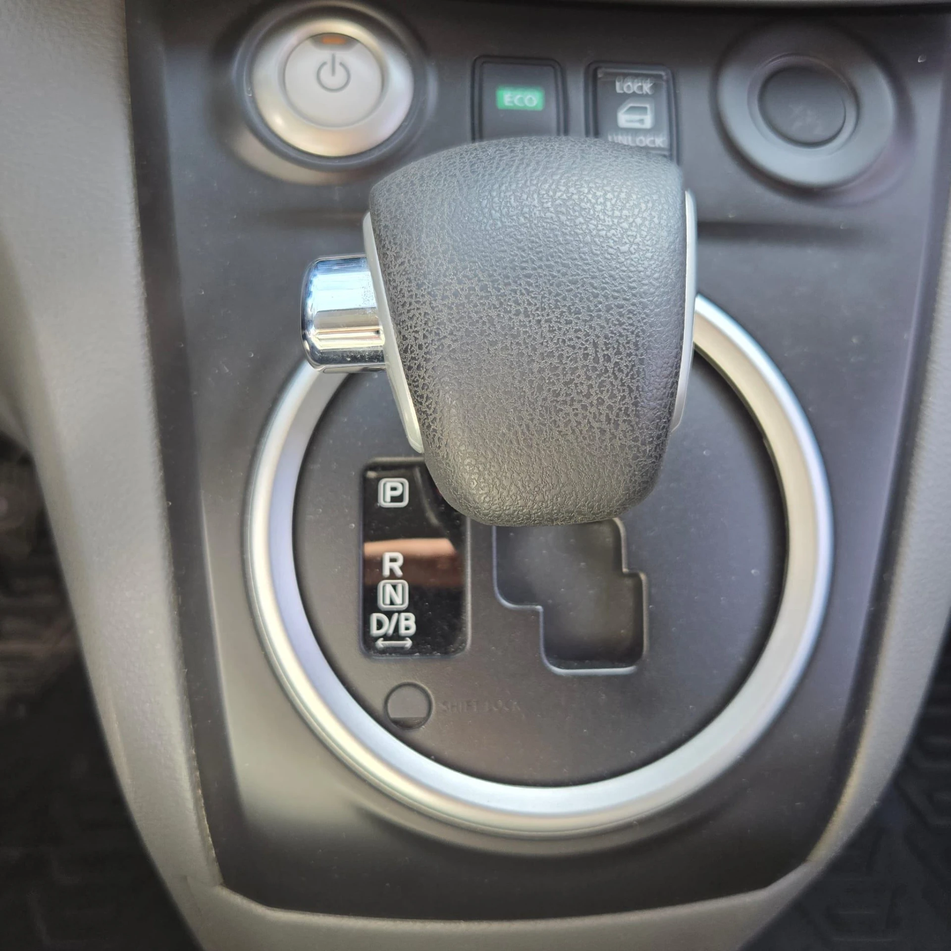 Nissan e-NV200 Evalia 5L Navegador 23