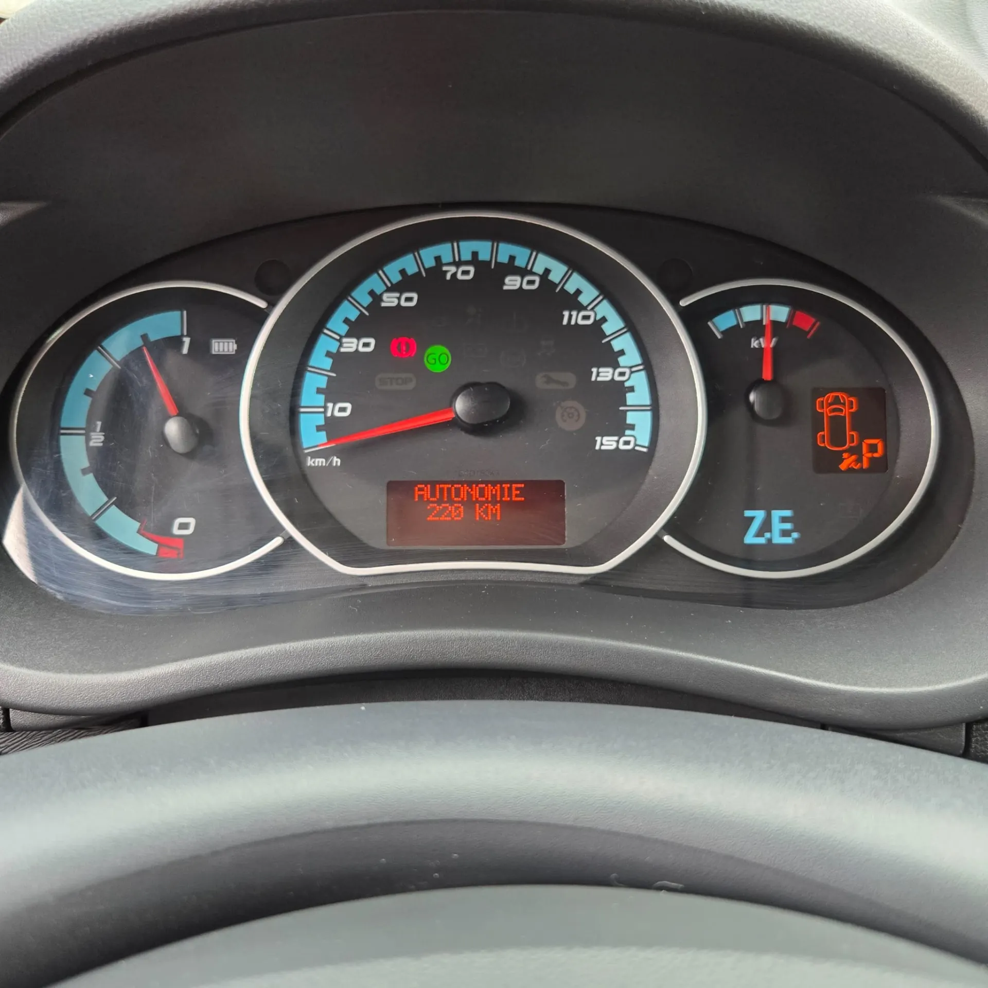 Renault Kangoo Z.E. 33 10