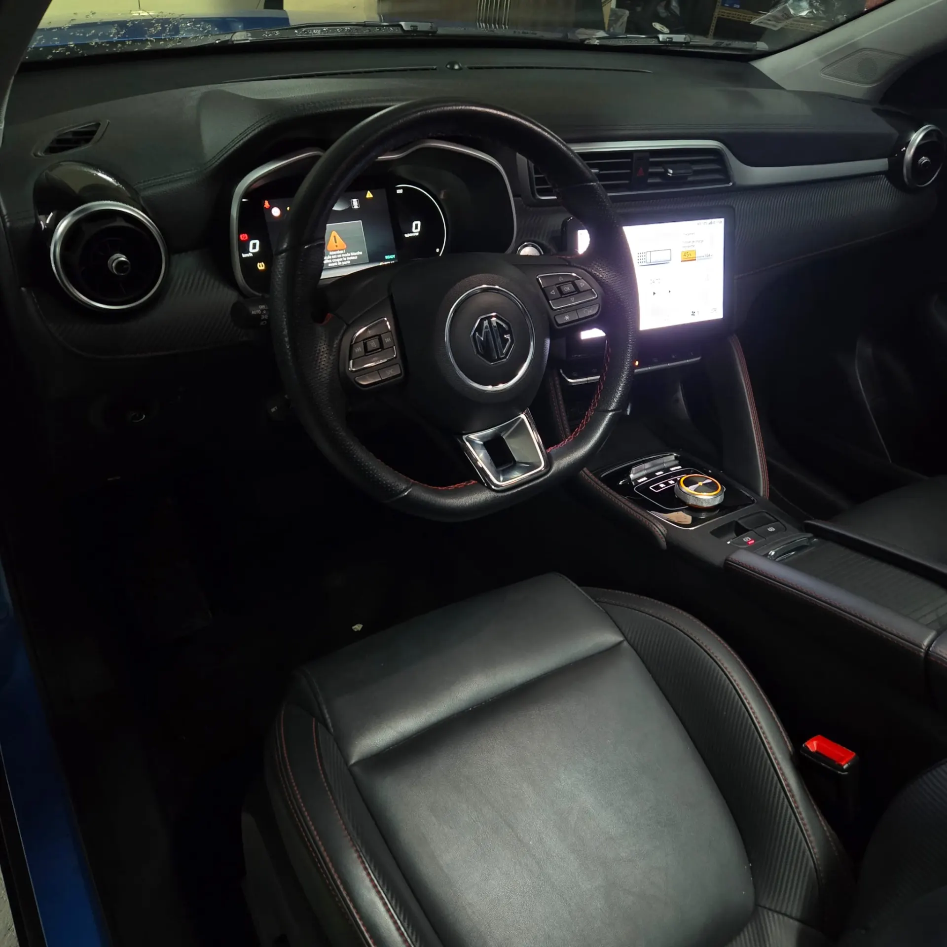 MG ZS Standard Luxury 72KW 6