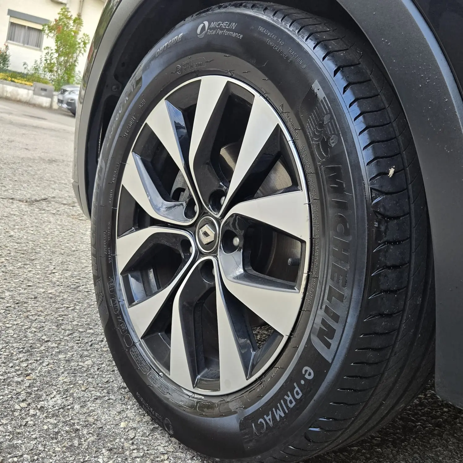 Renault Arkana 1.6 E-Tech Full Hybrid Evolution 3