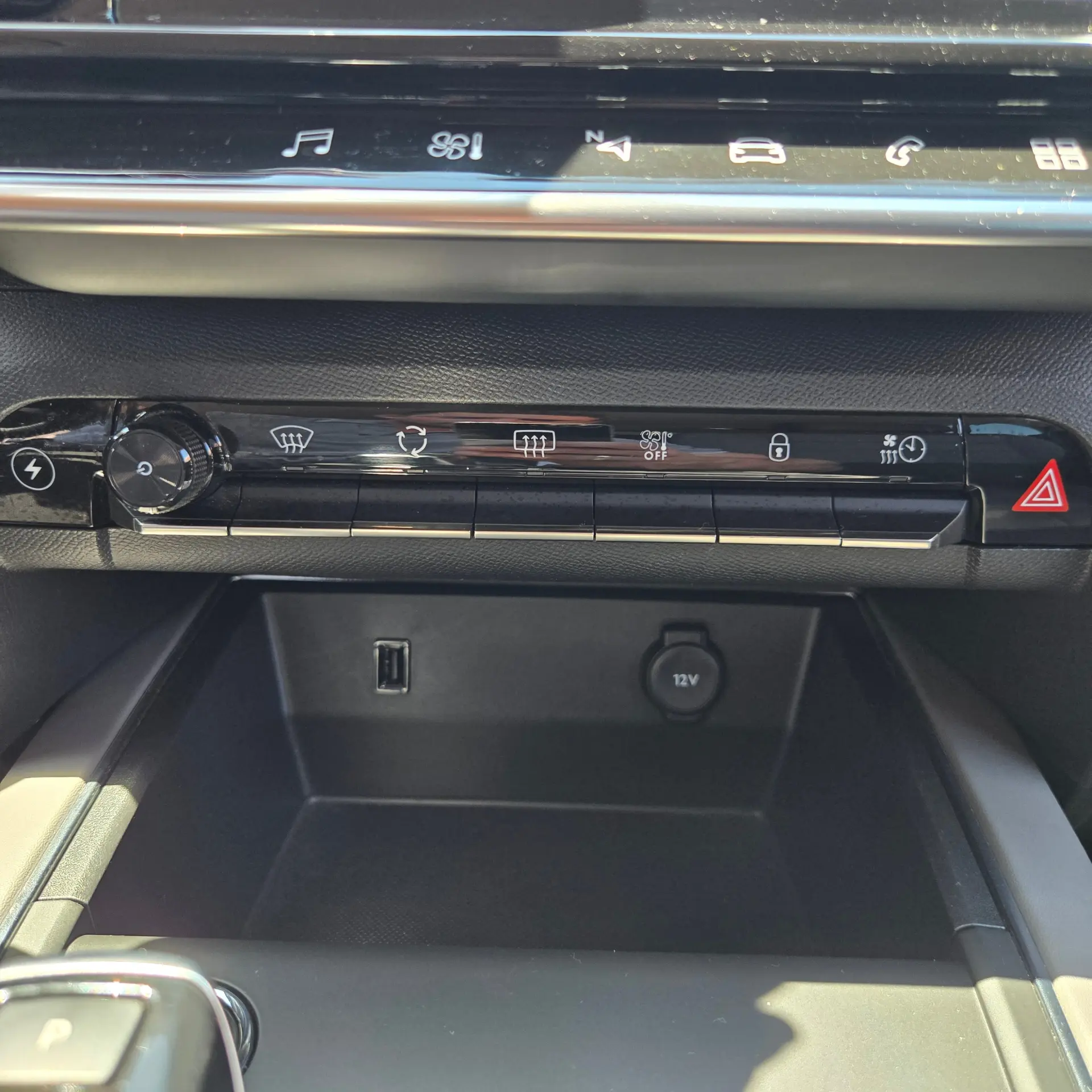 Citroen C5 Aircross 1.6 Hybrid Feel Business (TA) e-EAT8 21