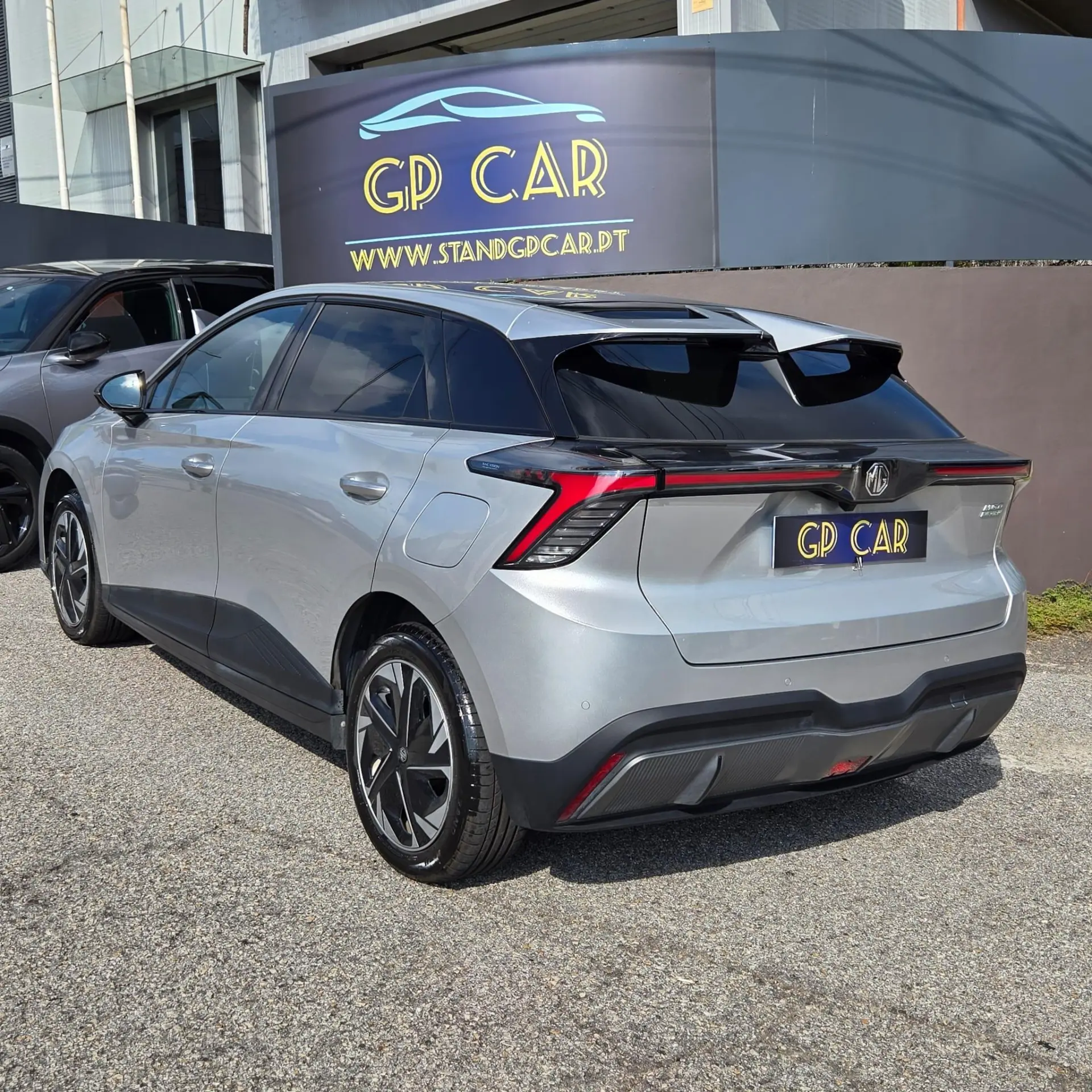 MG MG4 64 kWh Luxury 3