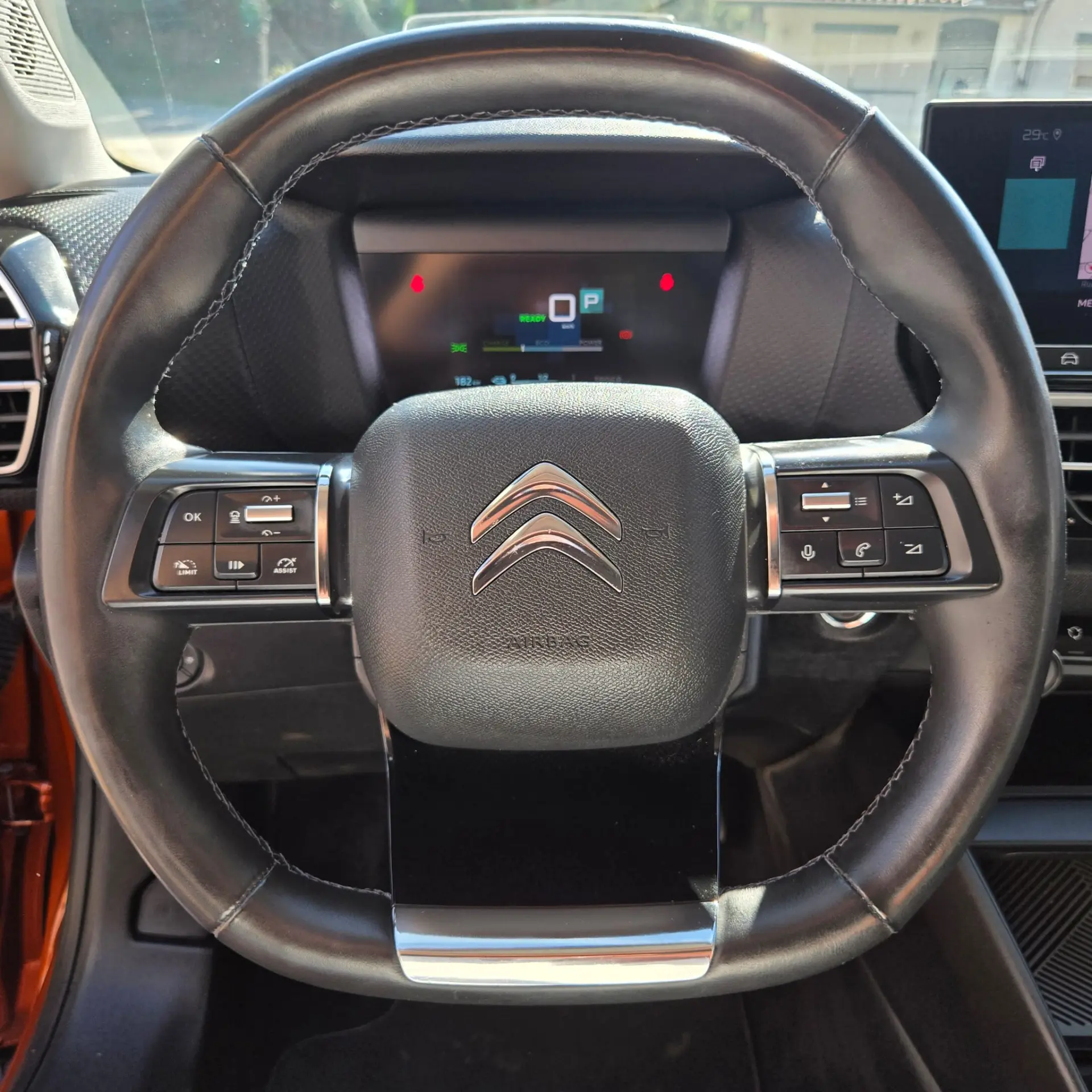 Citroen e-C4 Shine 9