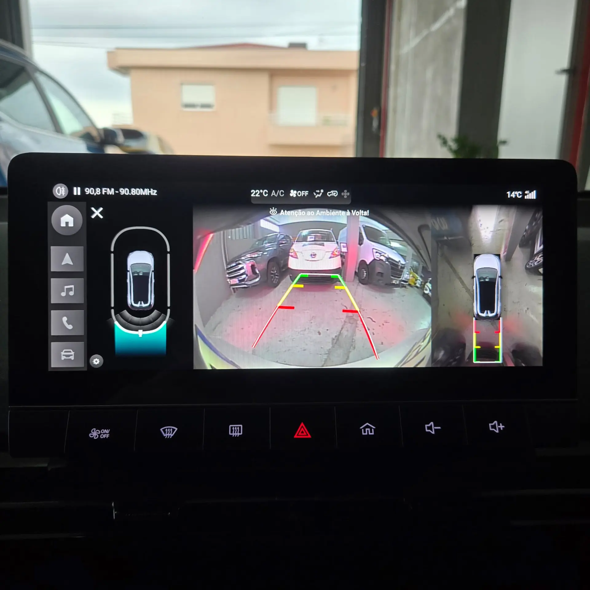 MG MG4 64 KW Luxury 16