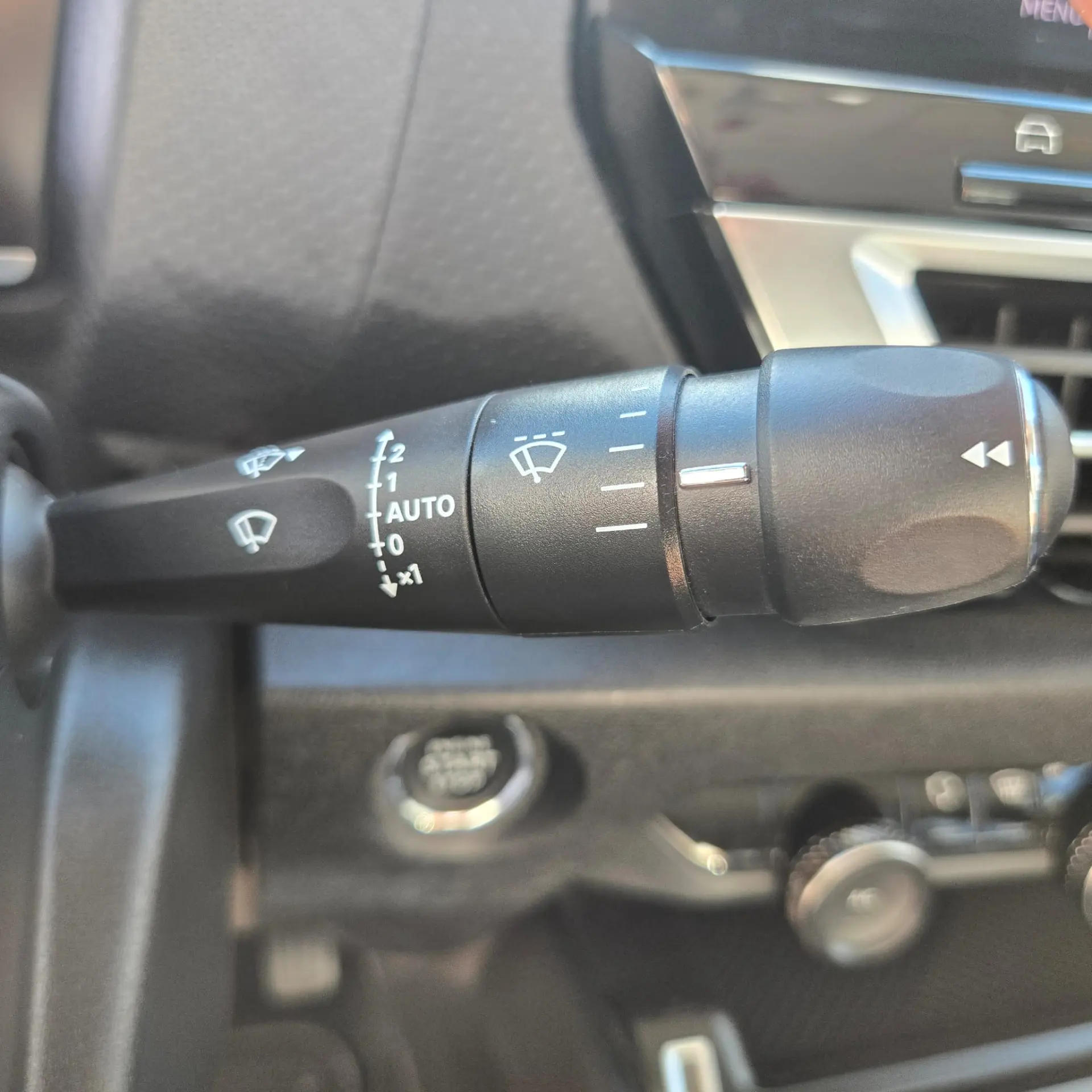 Citroen e-C4 Shine 13
