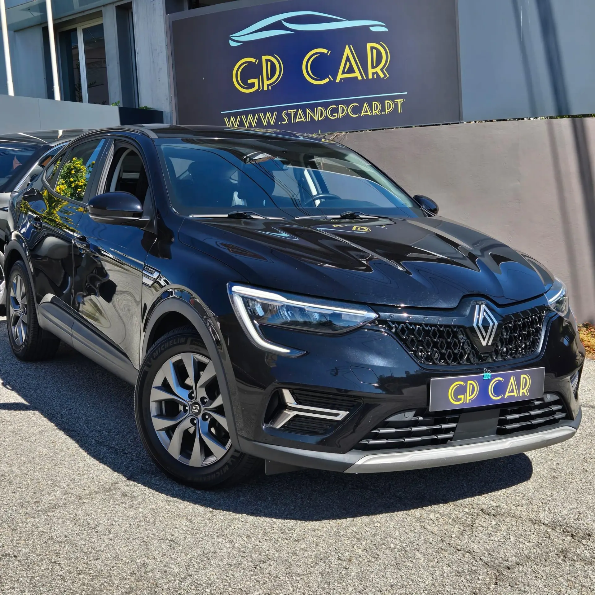 Renault Arkana 1.6 E-Tech Full Hybrid Evolution 1