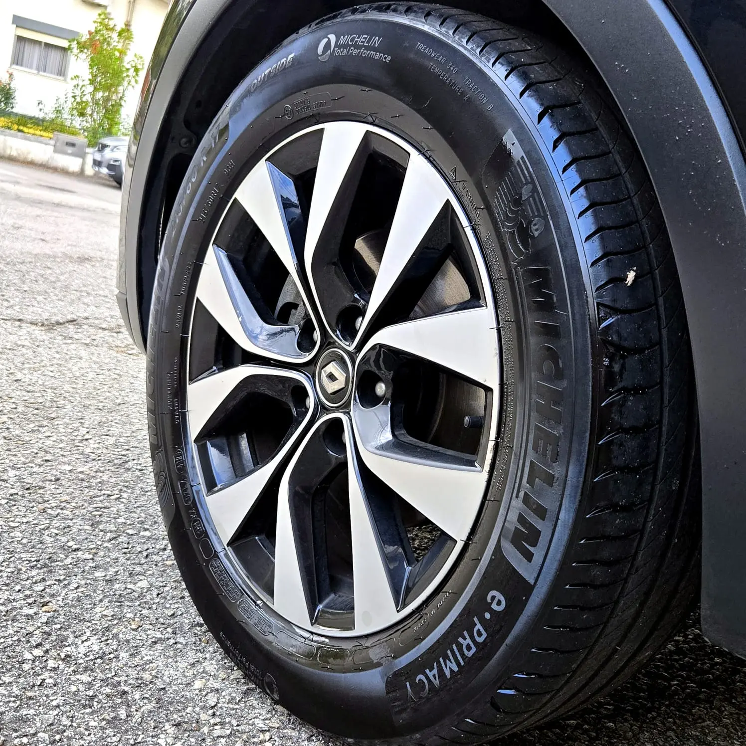 Renault Arkana 1.6 E-Tech Full Hybrid Evolution 3