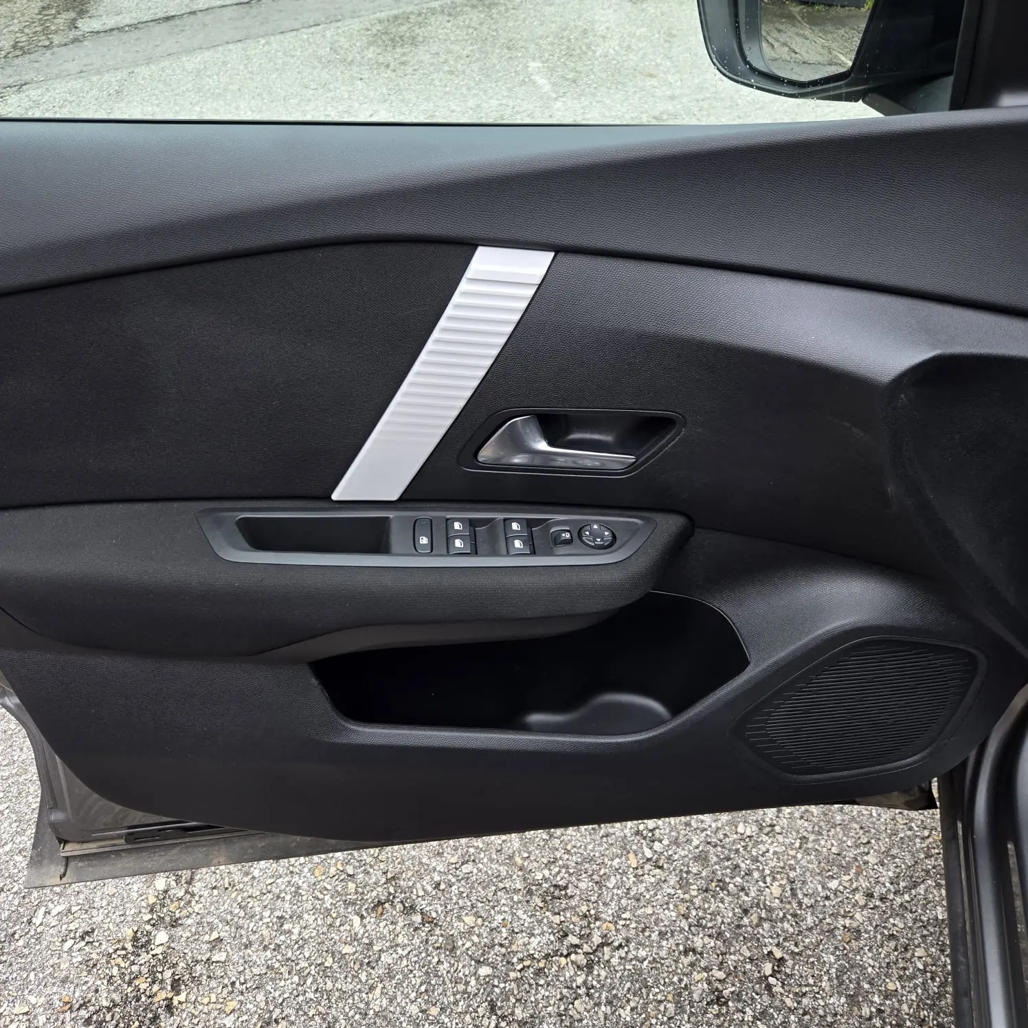 Citroen e-C4 136 PLUS 6