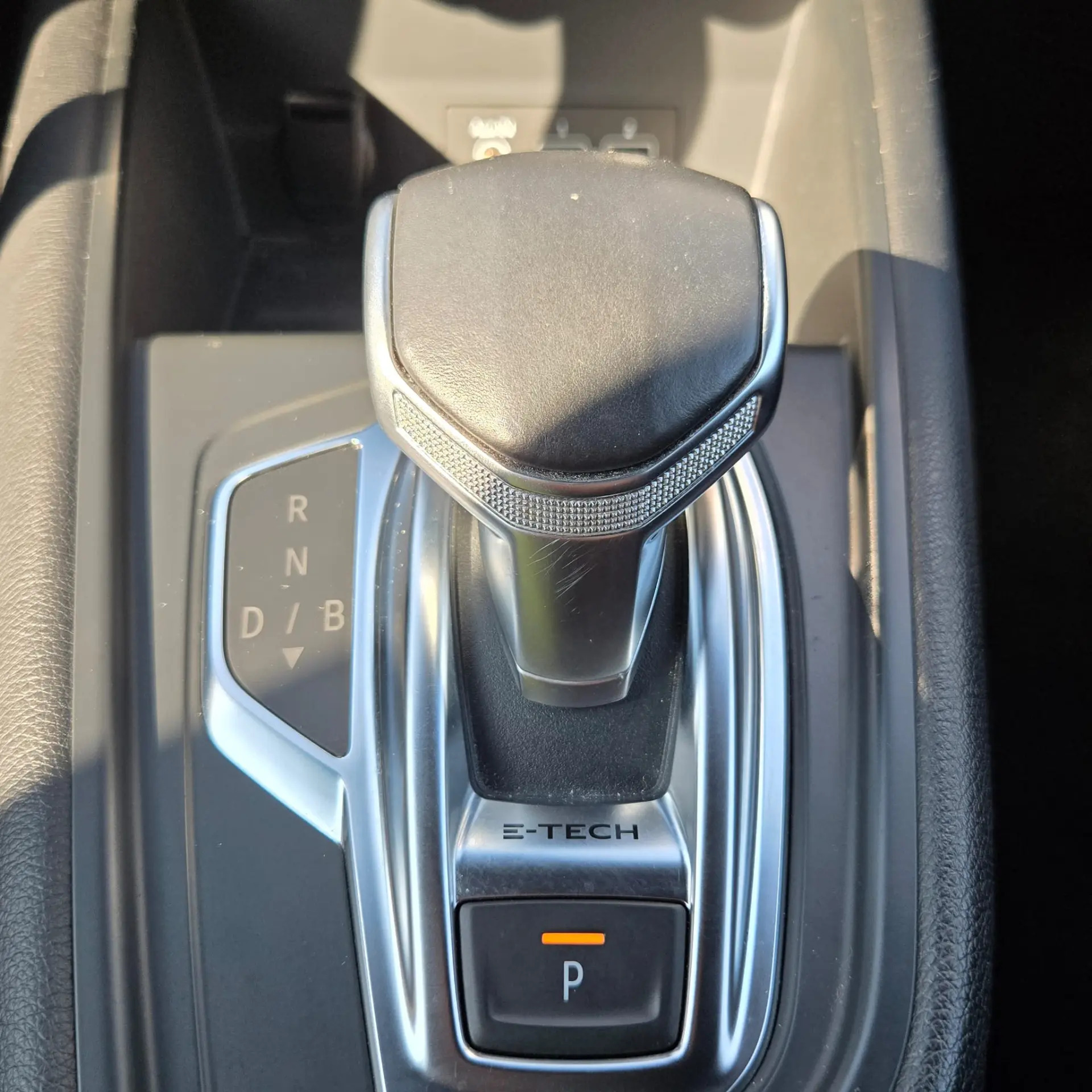 Renault Captur 1.6 R.S. LINE E-Tech Full Hybrid 23
