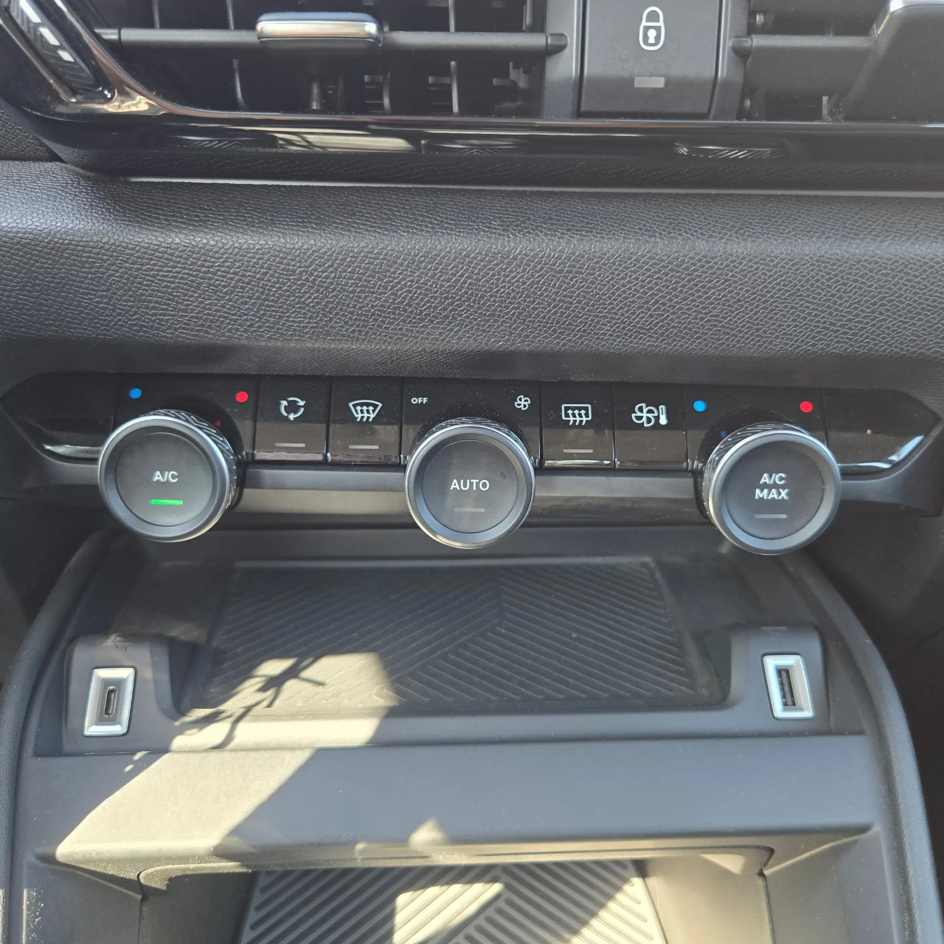 Citroen e-C4 50 kWh Feel Pack 18