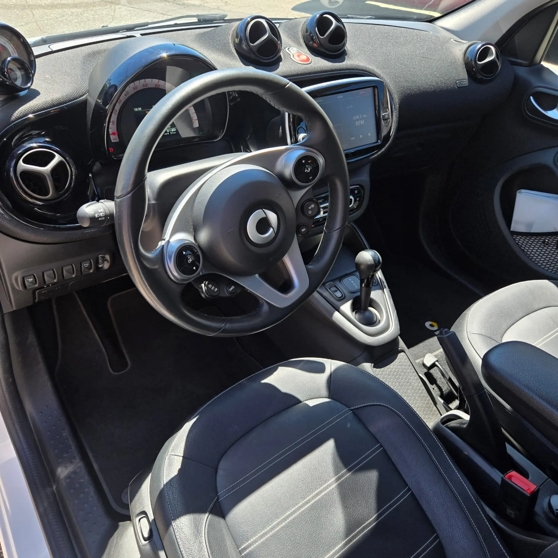 Smart ForFour EQ pulse 9