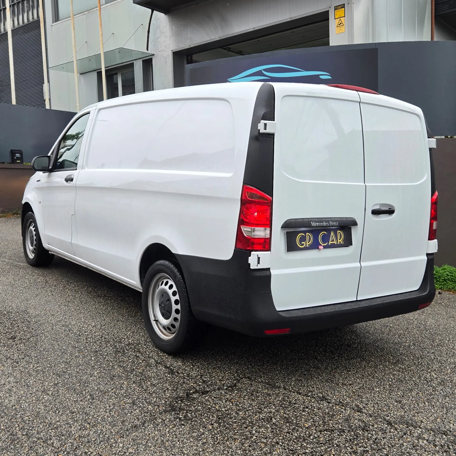 Mercedes-Benz eVito Tourer E-Vitto 41kW 3