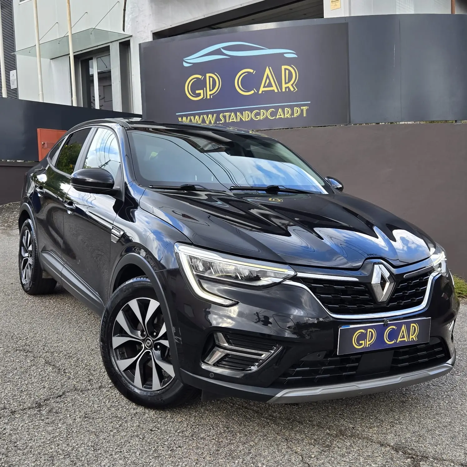Renault Arkana 1.6 E-Tech Full Hybrid Evolution 1
