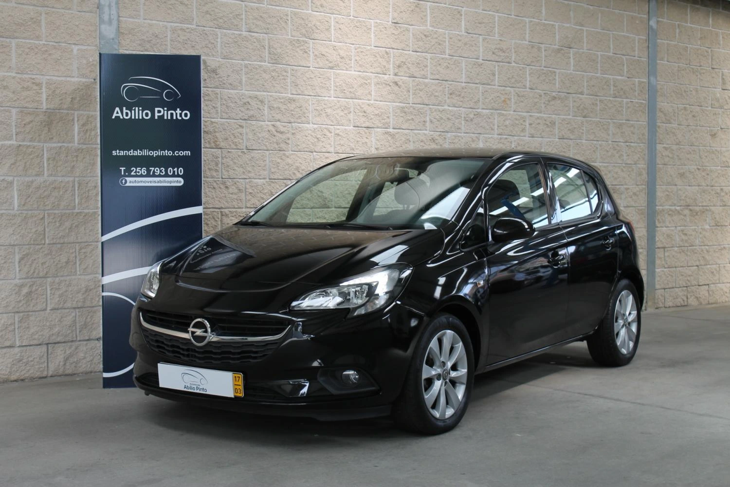 Opel Corsa 1.2 Dynamic 1