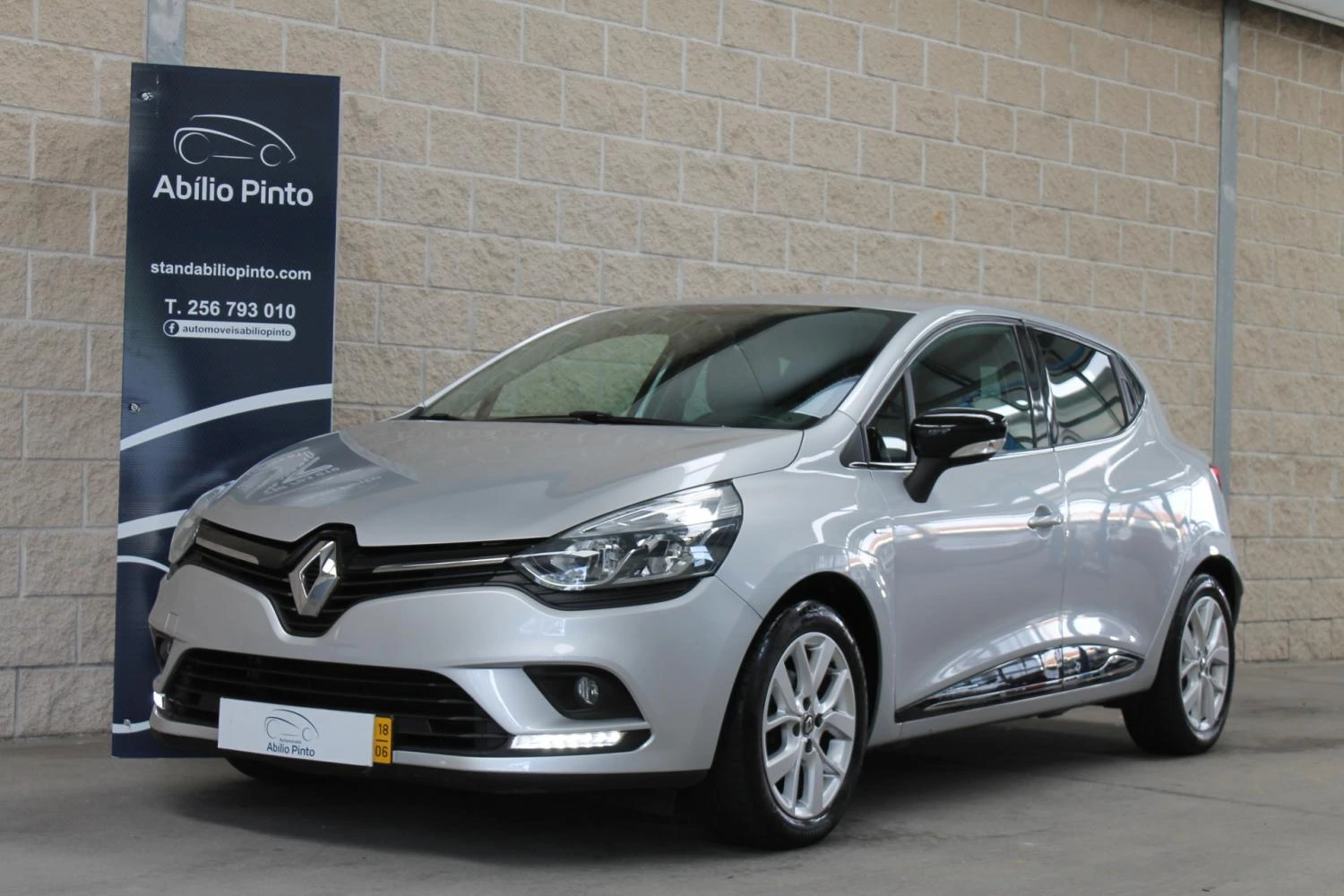 Renault Clio 0.9 TCE Limited 1