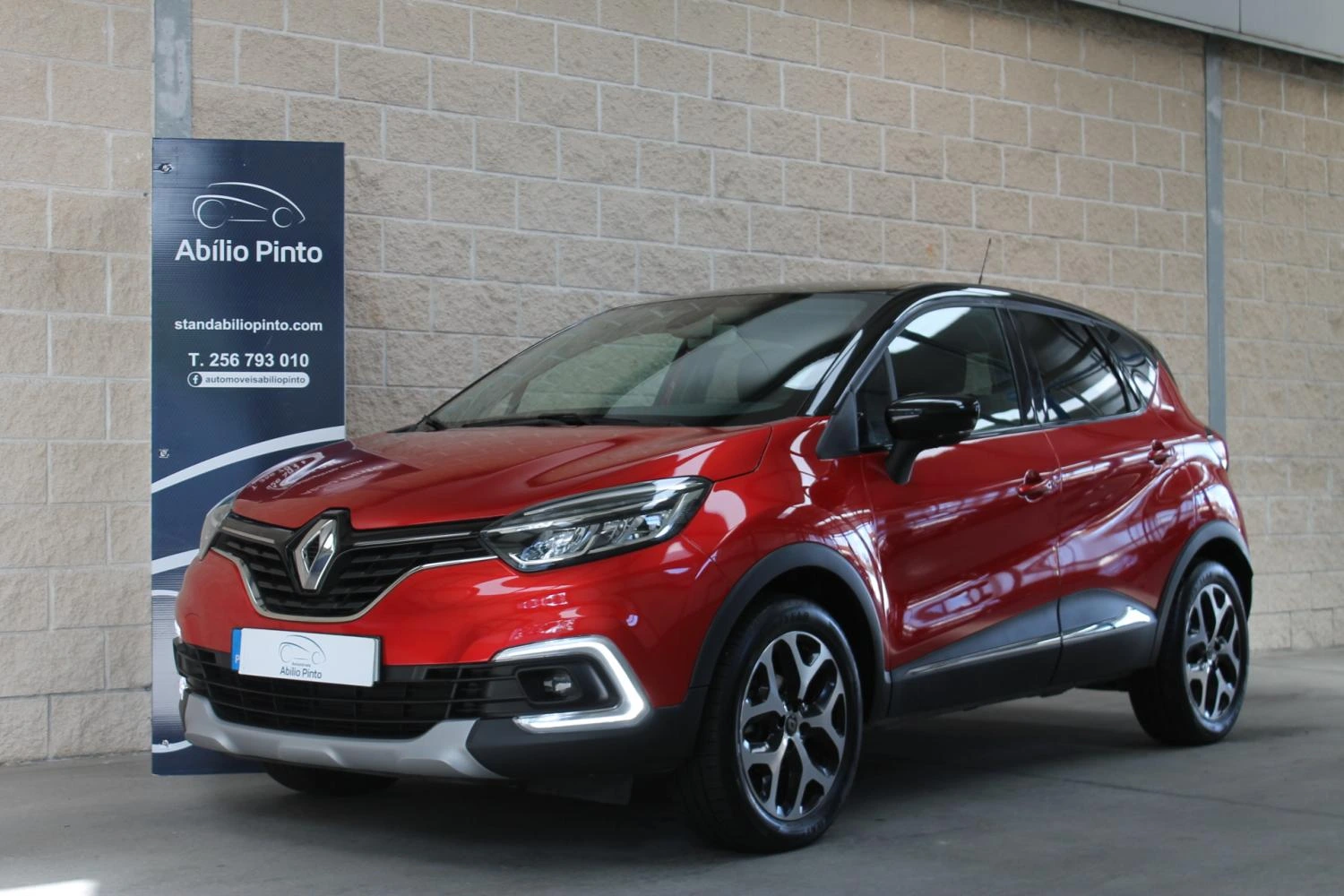 Renault Captur 0.9 TCE Exclusive 1