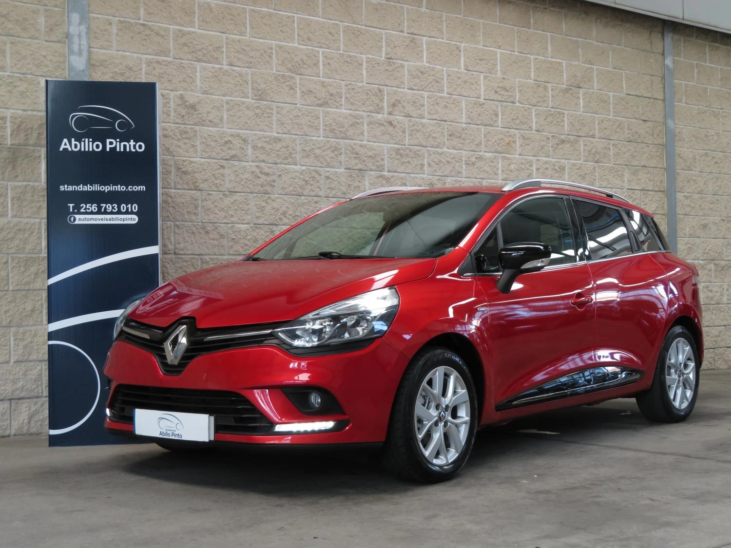 Renault Clio Sport Tourer 0.9 TCE EXCLUSIVE 1