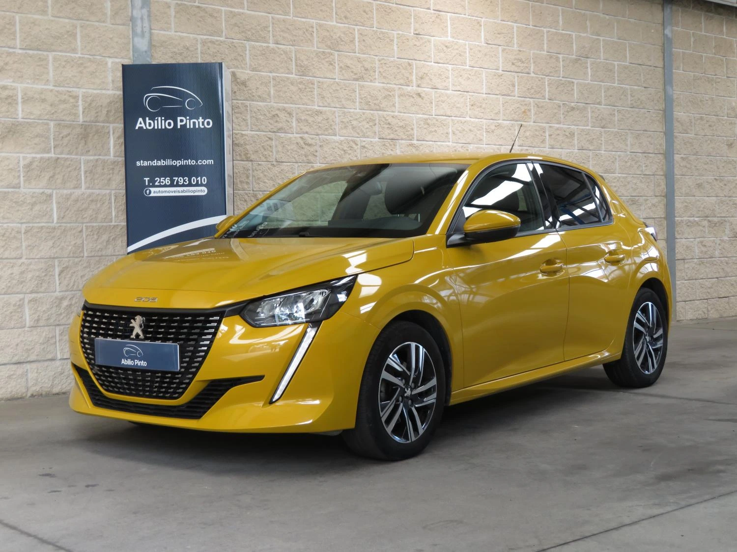Peugeot 208 1.2 PureTech Allure 1