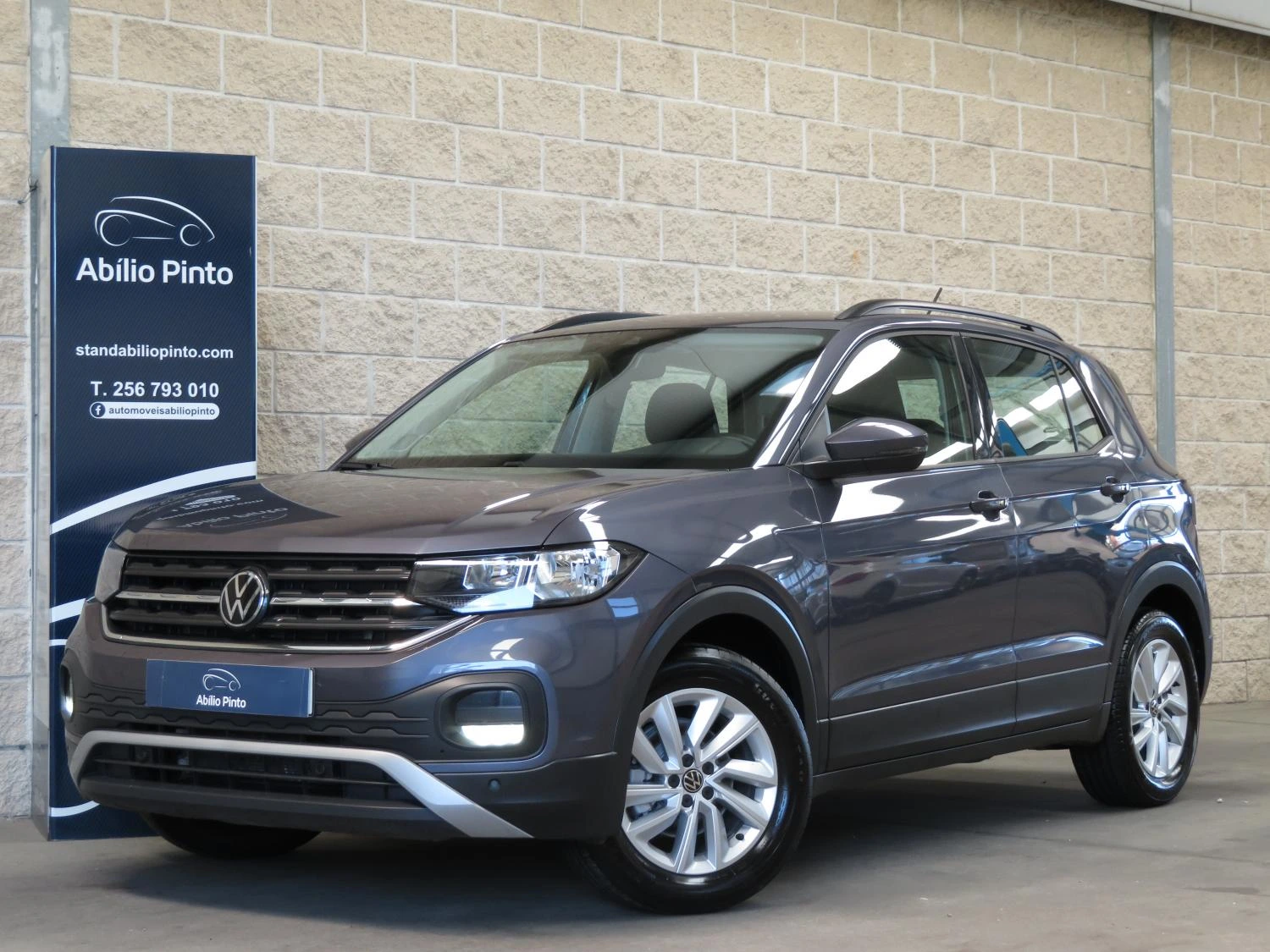 Volkswagen T-Cross 1.0 TSI Life 1