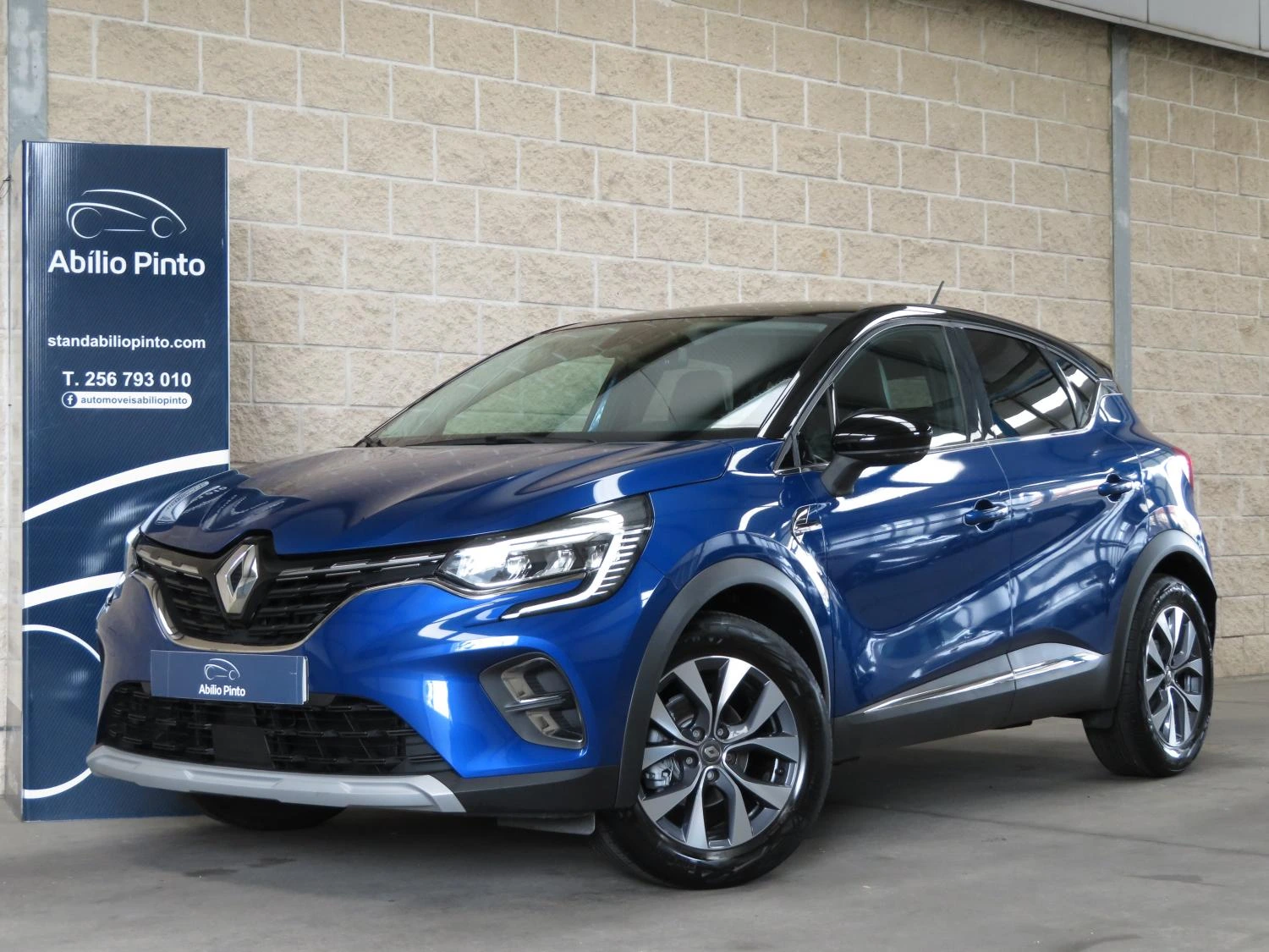 Renault Captur 1.0 TCe Exclusive 1