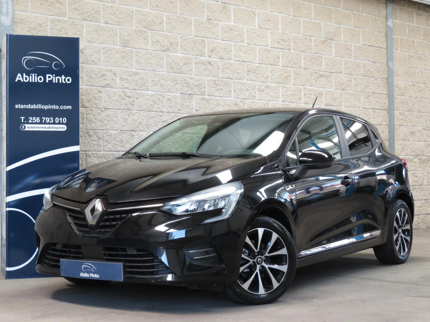 Renault Clio 1.0Tce Limited 1
